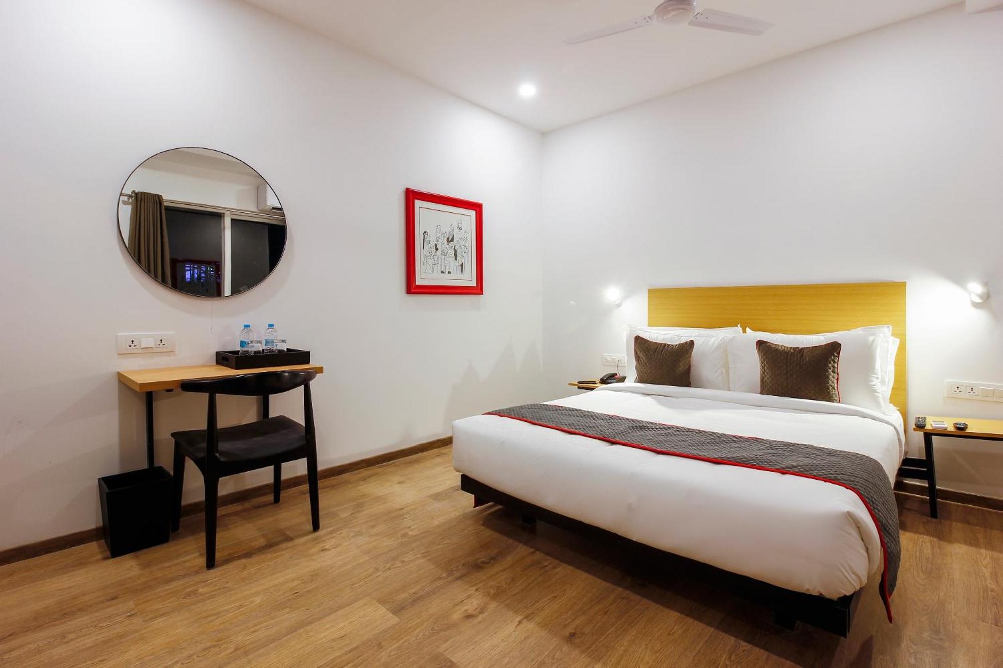 Hotel Super Townhouse Rcc Elite