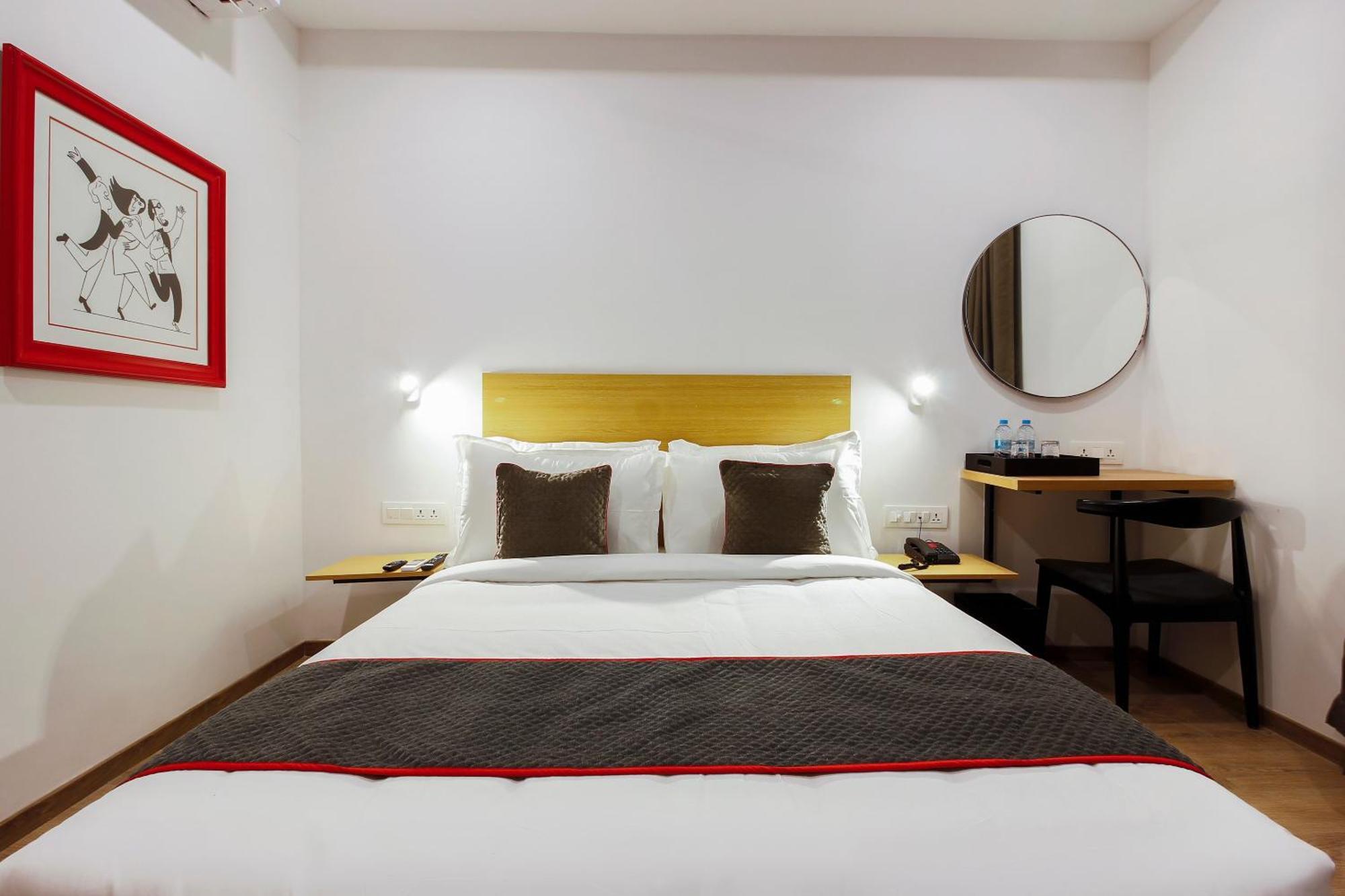 Super Townhouse Rcc Elite Hotel Hyderabad
