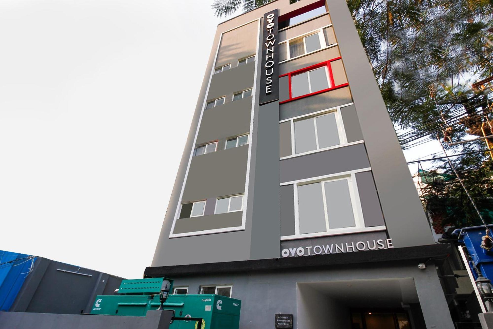 Super Townhouse Rcc Elite Hotel