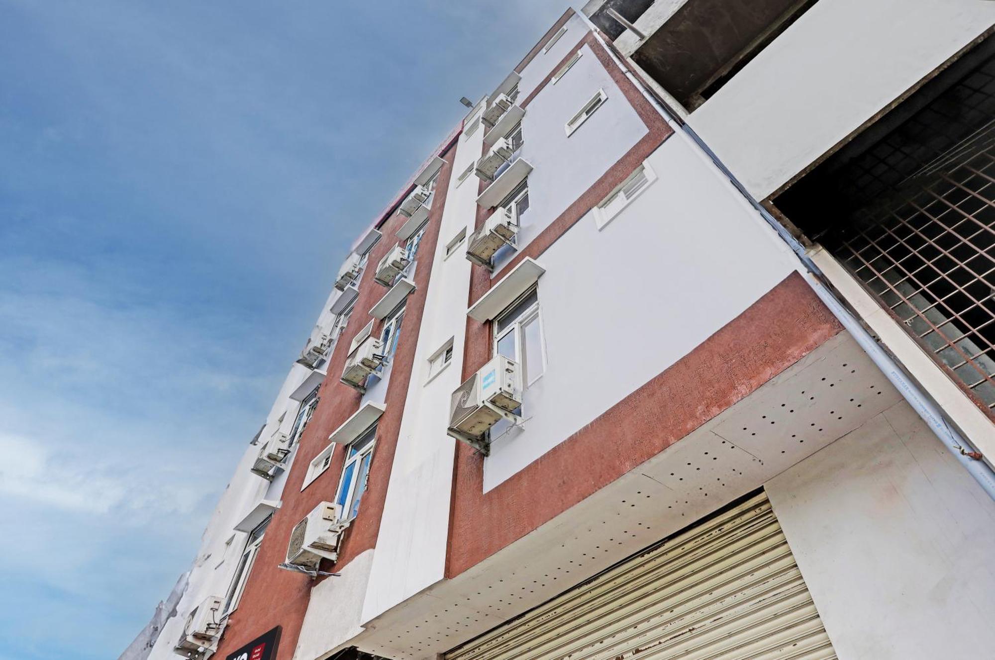 Hotel O Shiridi Residency Near Birla Mandir