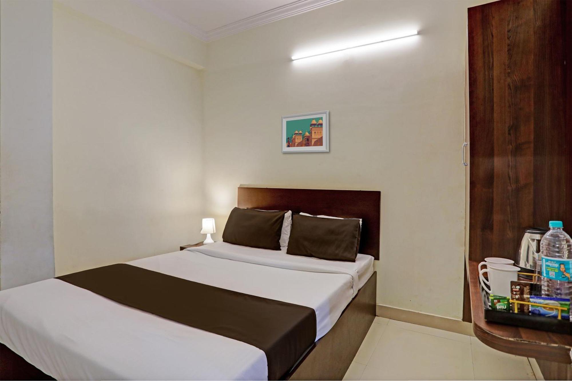 O Shiridi Residency Near Birla Mandir 4* Hyderabad