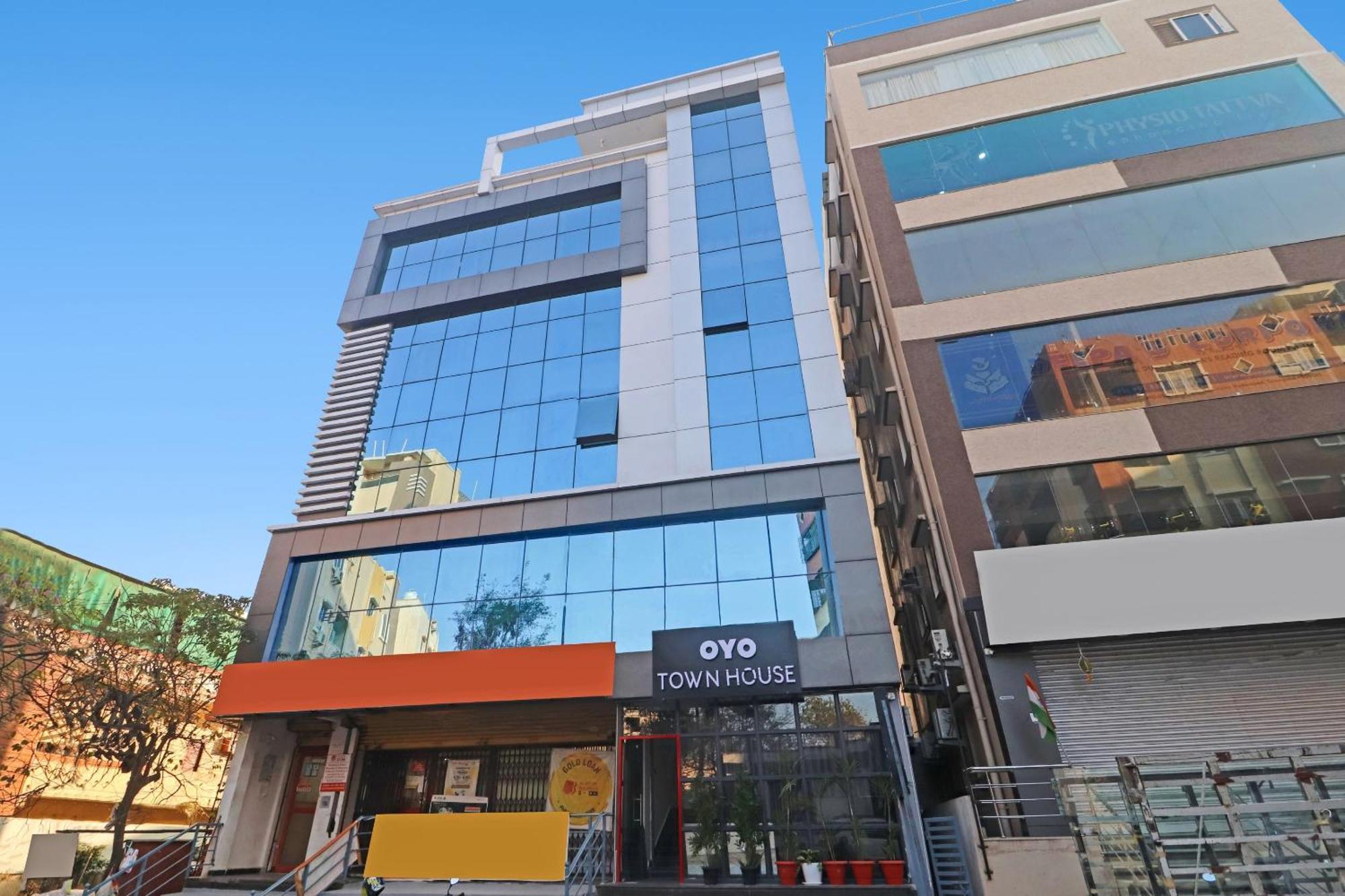 Super Townhouse Rcc Pride Hyderabad