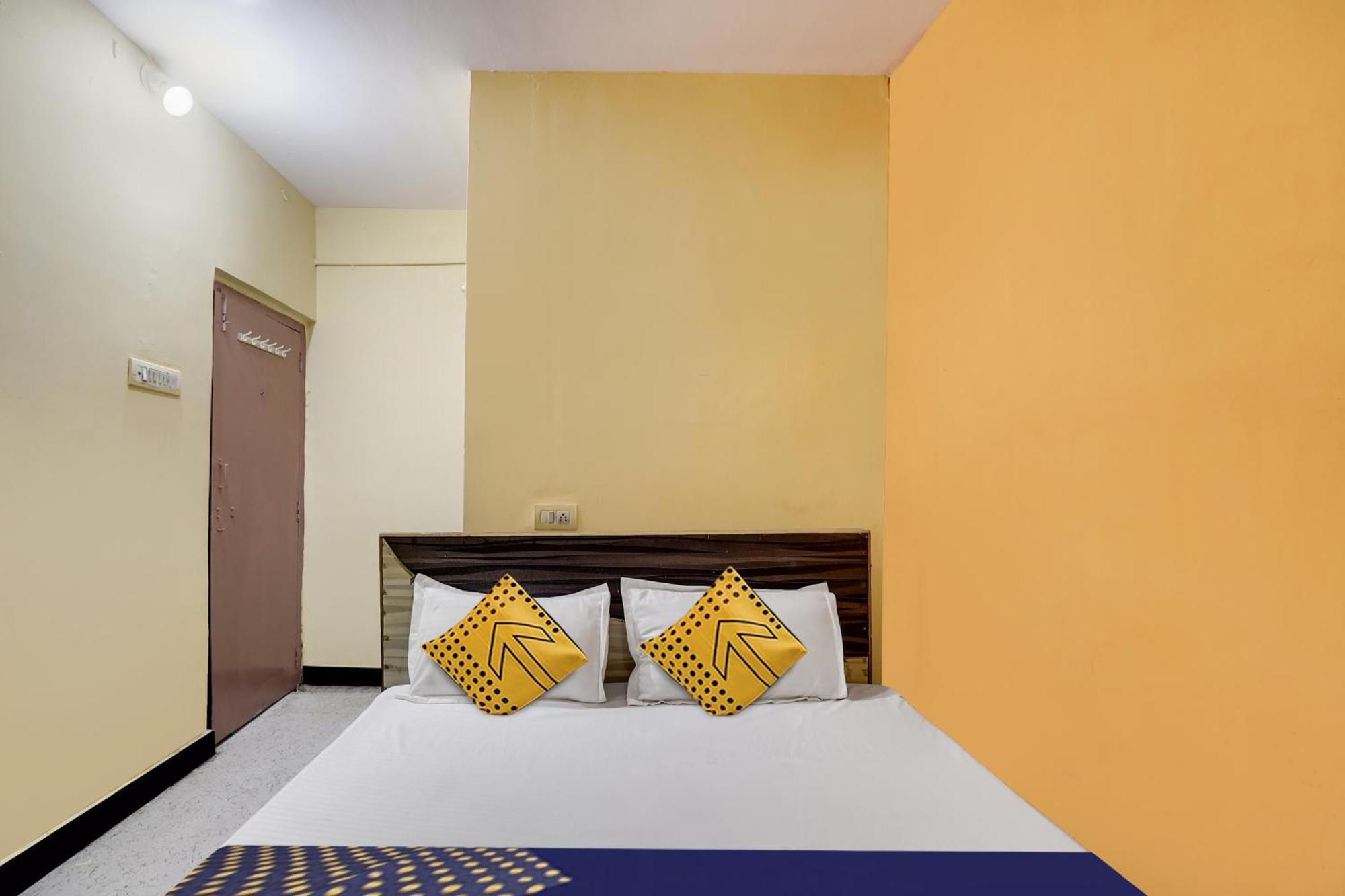 Spot On Sai Ashirwad Residency Hotel 3*
