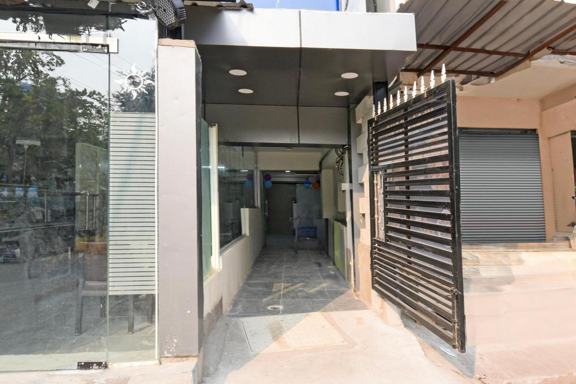 O Rks Nearby Narsingi ,kokapet And Neknampur 3*