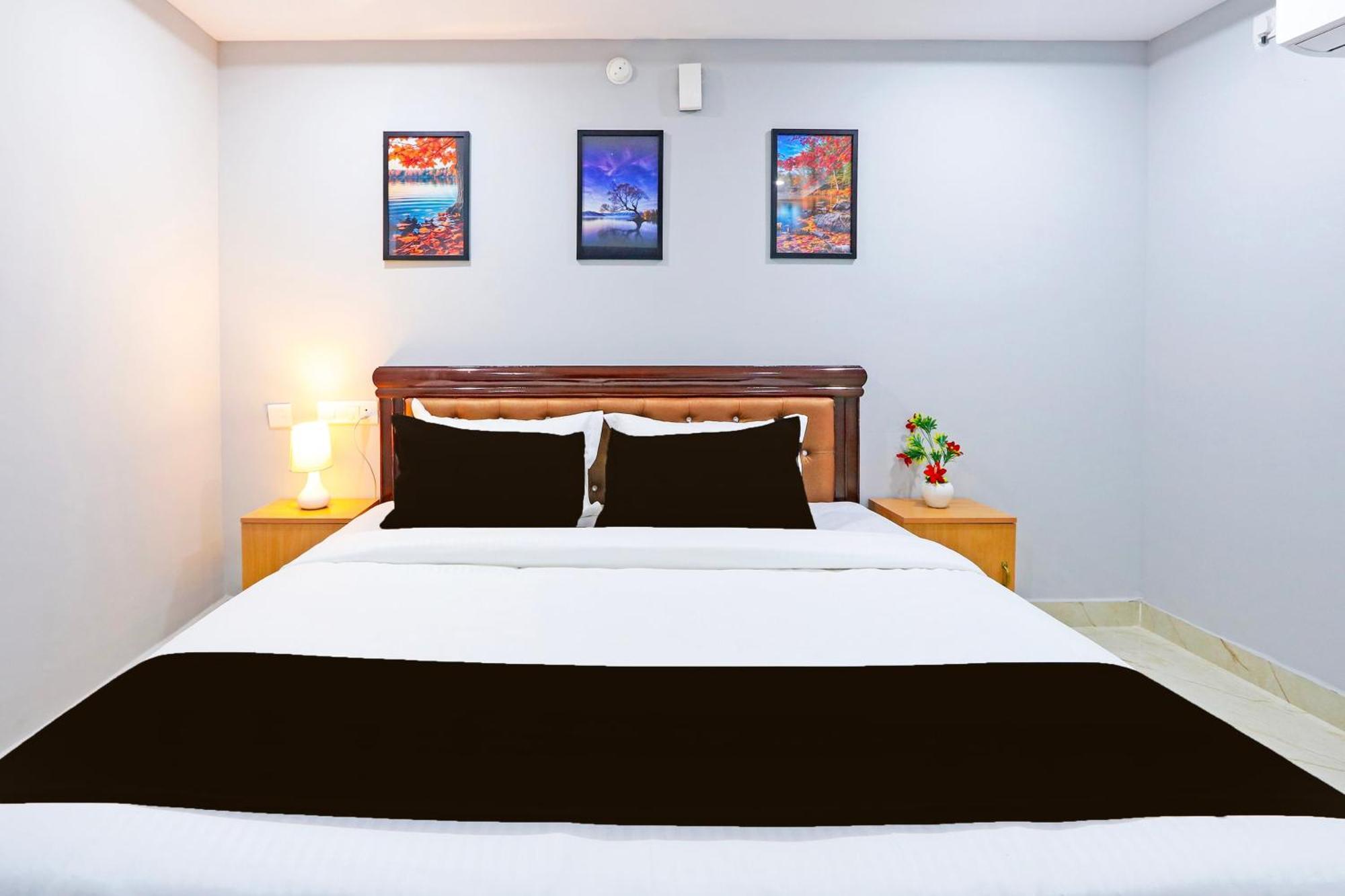 Super Townhouse Qualia Elite S R Nagar Hotel 4*