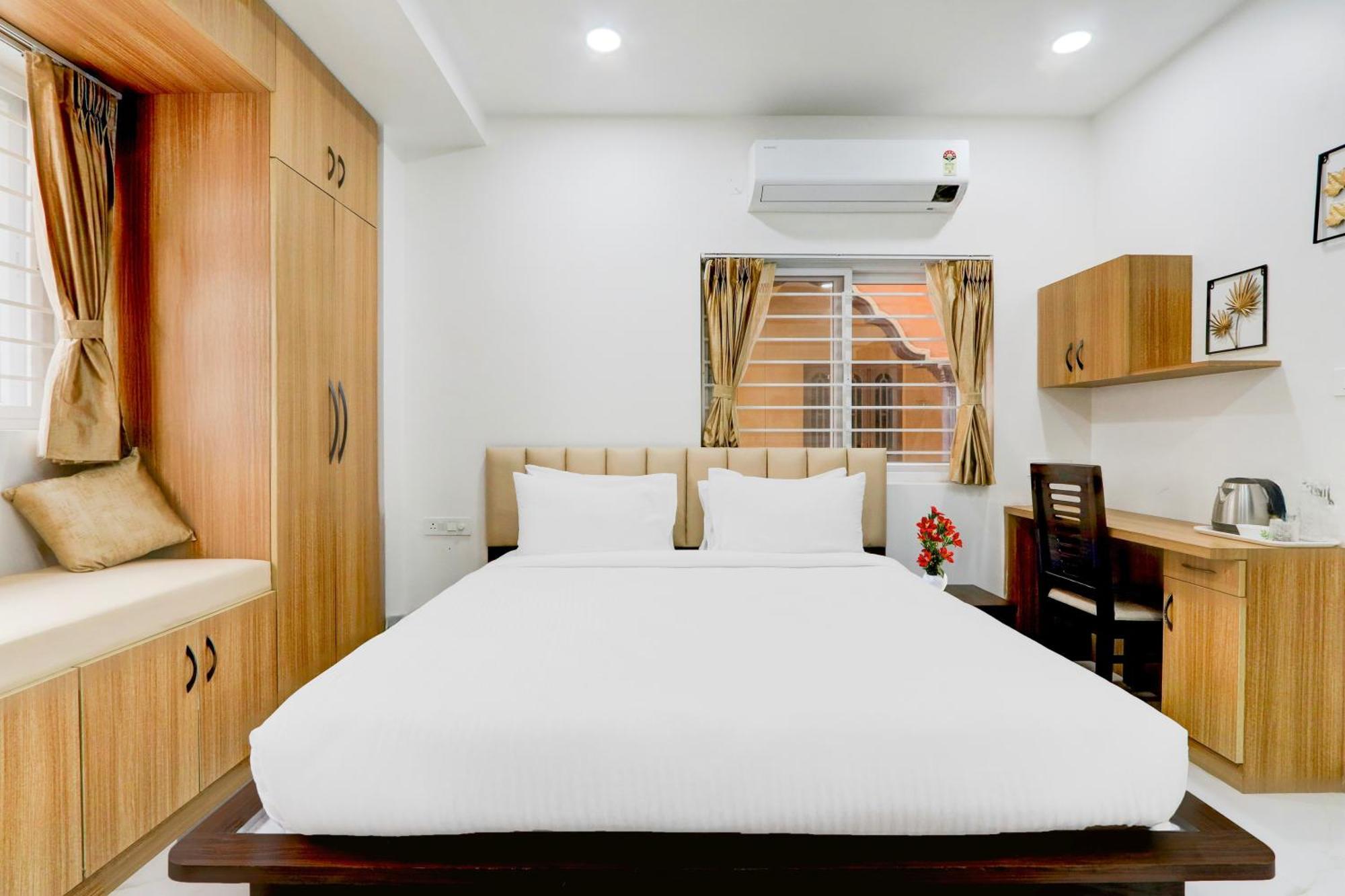 Palette Chanda Nagar Near Gsm Mall *