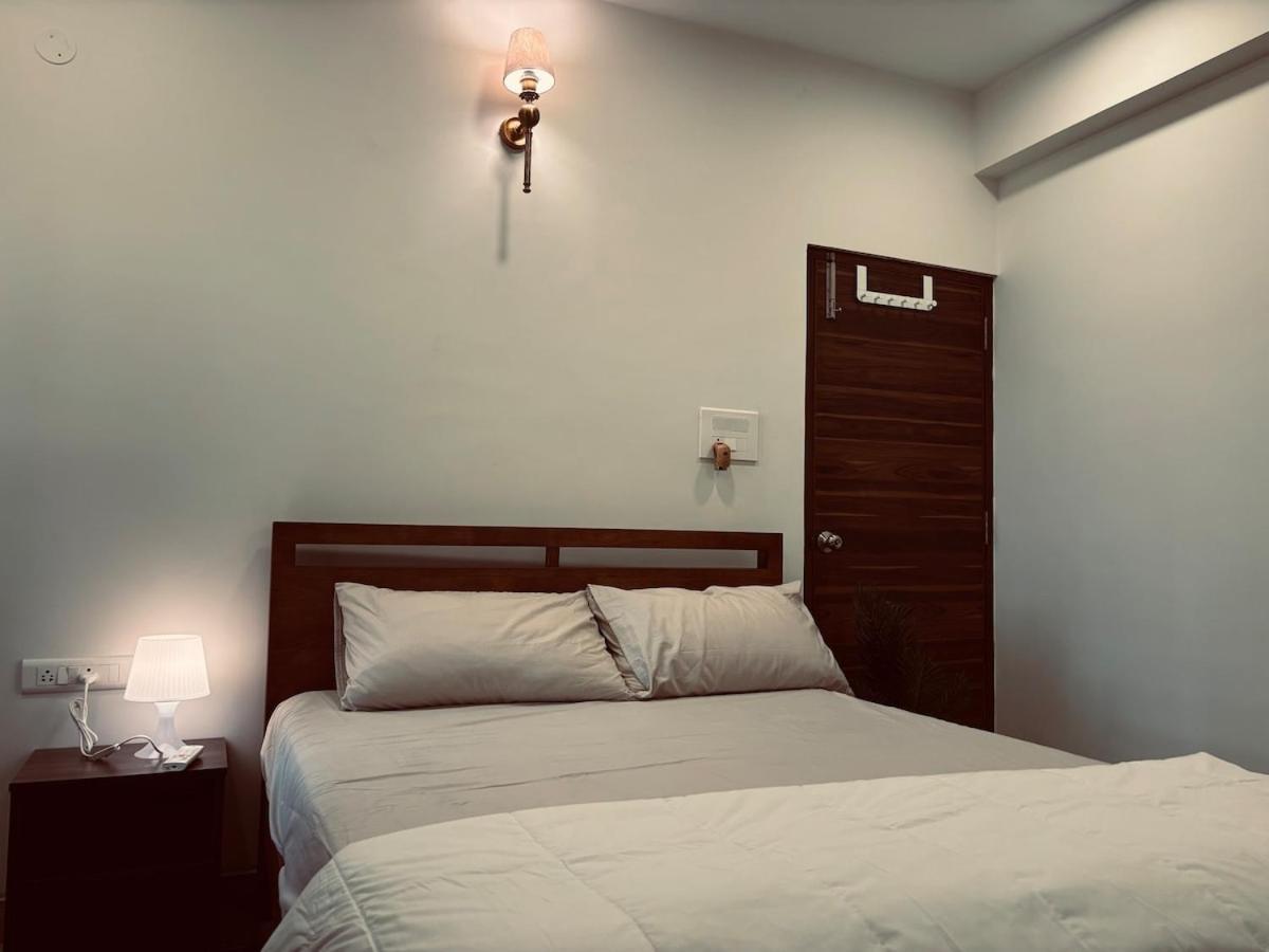 Luxurious 3bhk In Banjara Hills The Sujario Apartment *