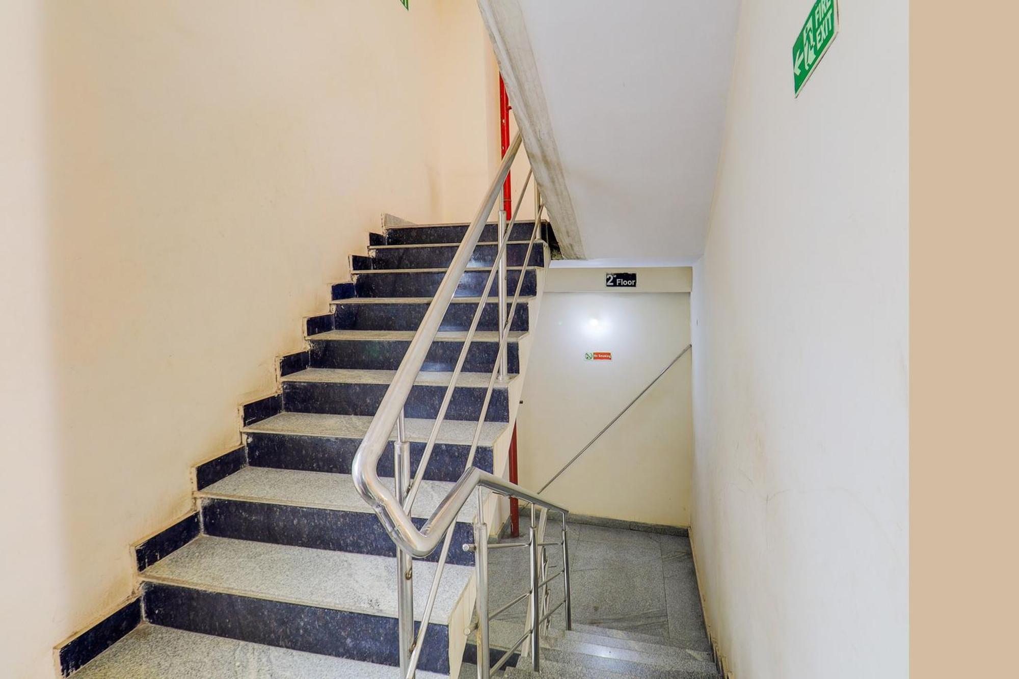Hotel Collection O New Royal Plaza Nampally Hyderabad