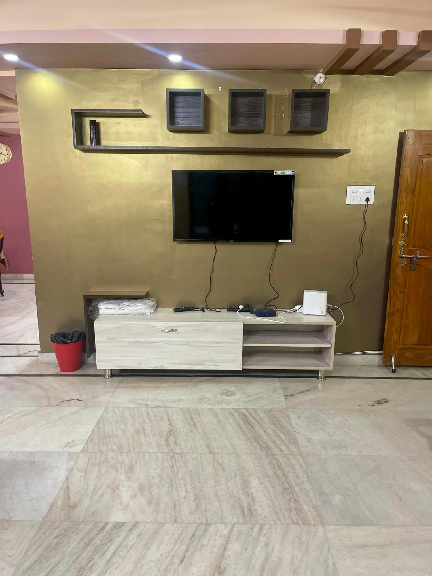 Castle-4bhk Apartment,guesthouse Apartment Hyderabad