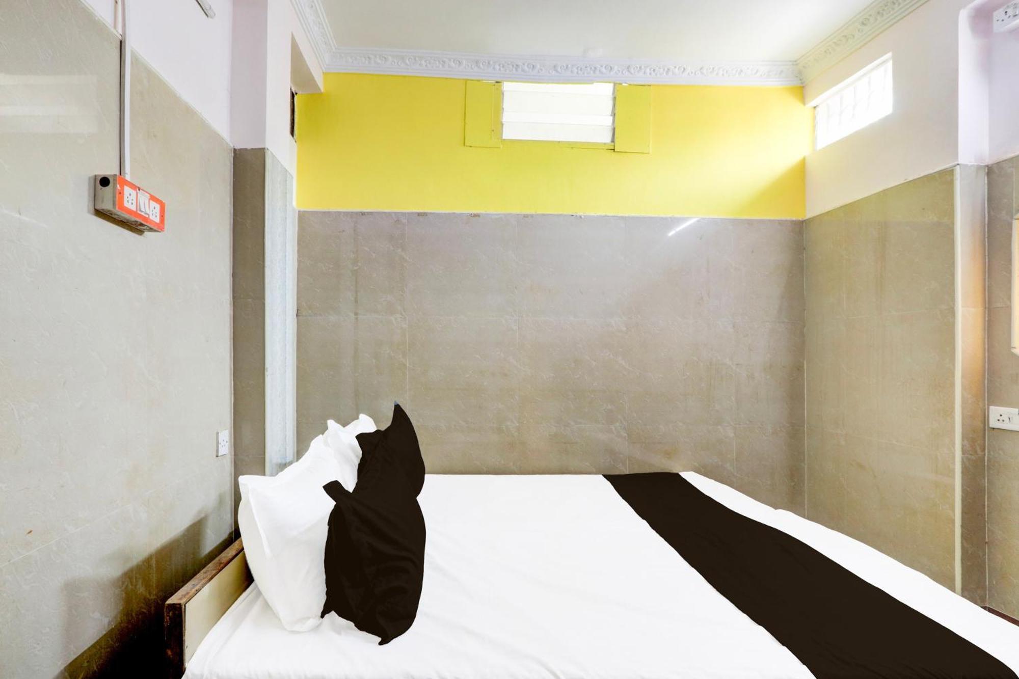 Spot On Sun And Banquet Hall Hotel Hyderabad