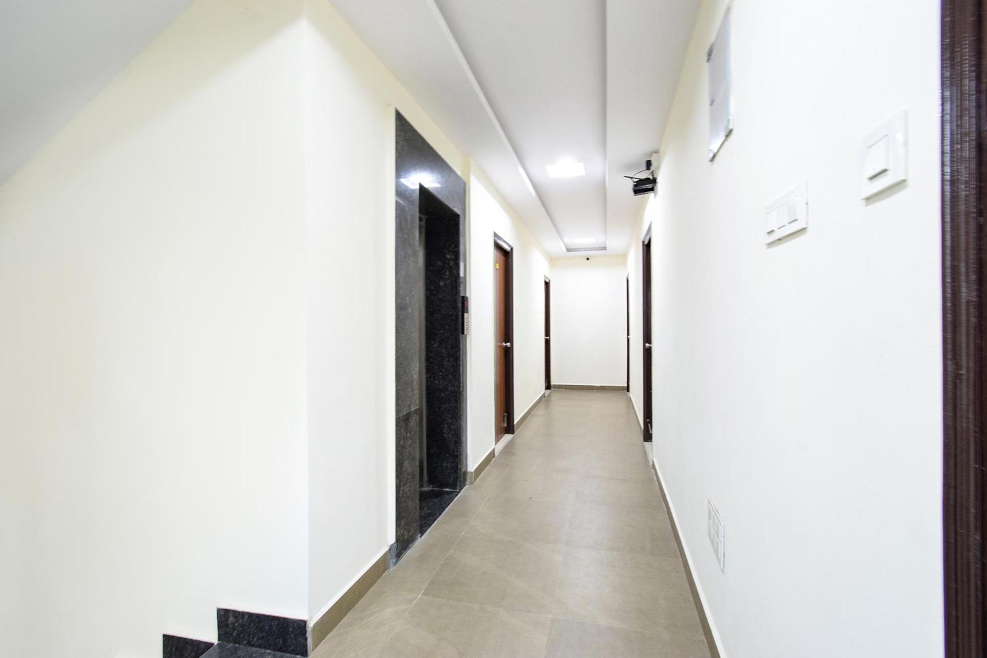 Fabhotel Dlf - Gachibowli Hotel