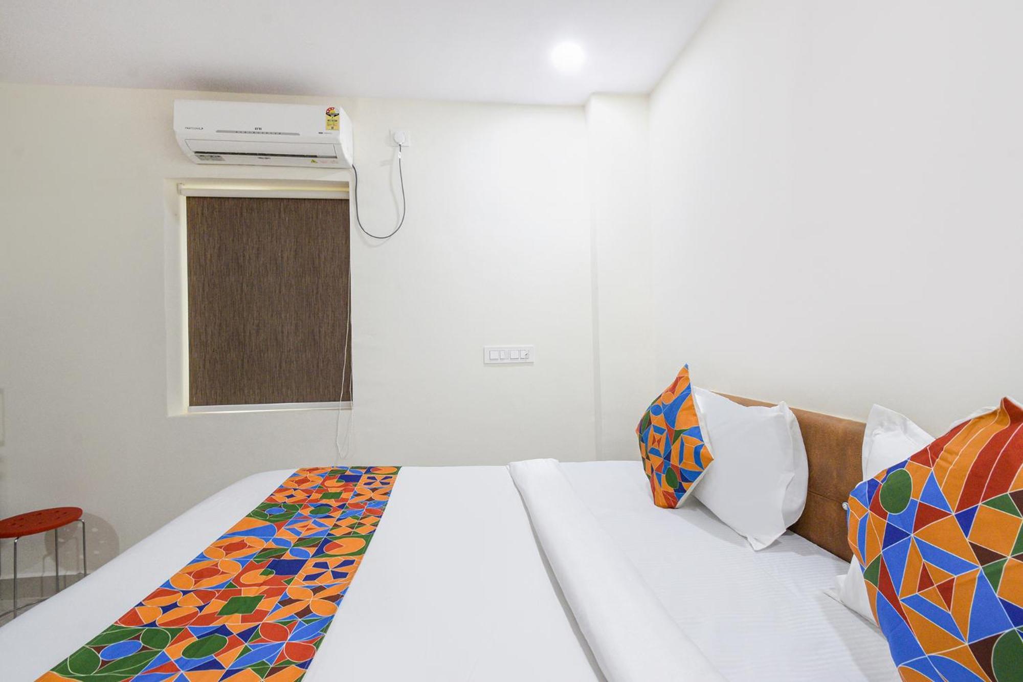 Fabhotel Dlf - Gachibowli 3*