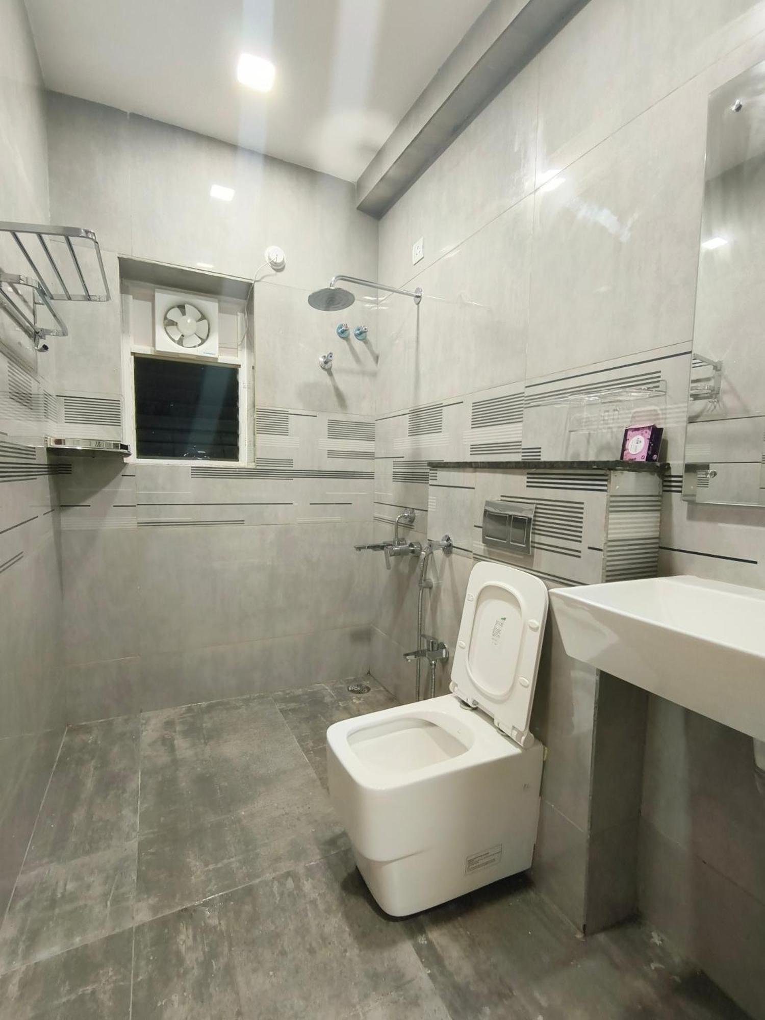 Just Launched Ultra Modern 4bhk Duplex Fully Furnished Between Jntu Metro & Miyapur Metro Villa Hyderabad