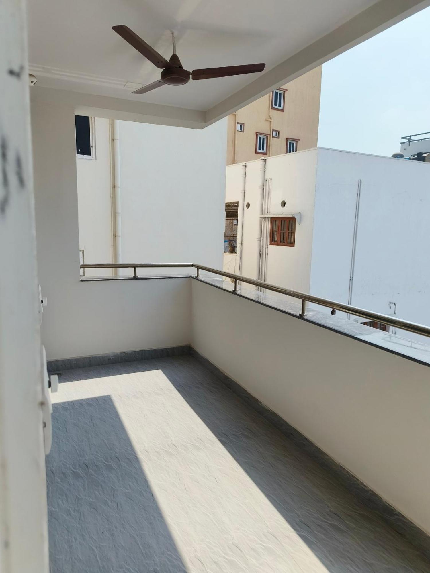 Just Launched Ultra Modern 4bhk Duplex Fully Furnished Between Jntu Metro & Miyapur Metro Villa *