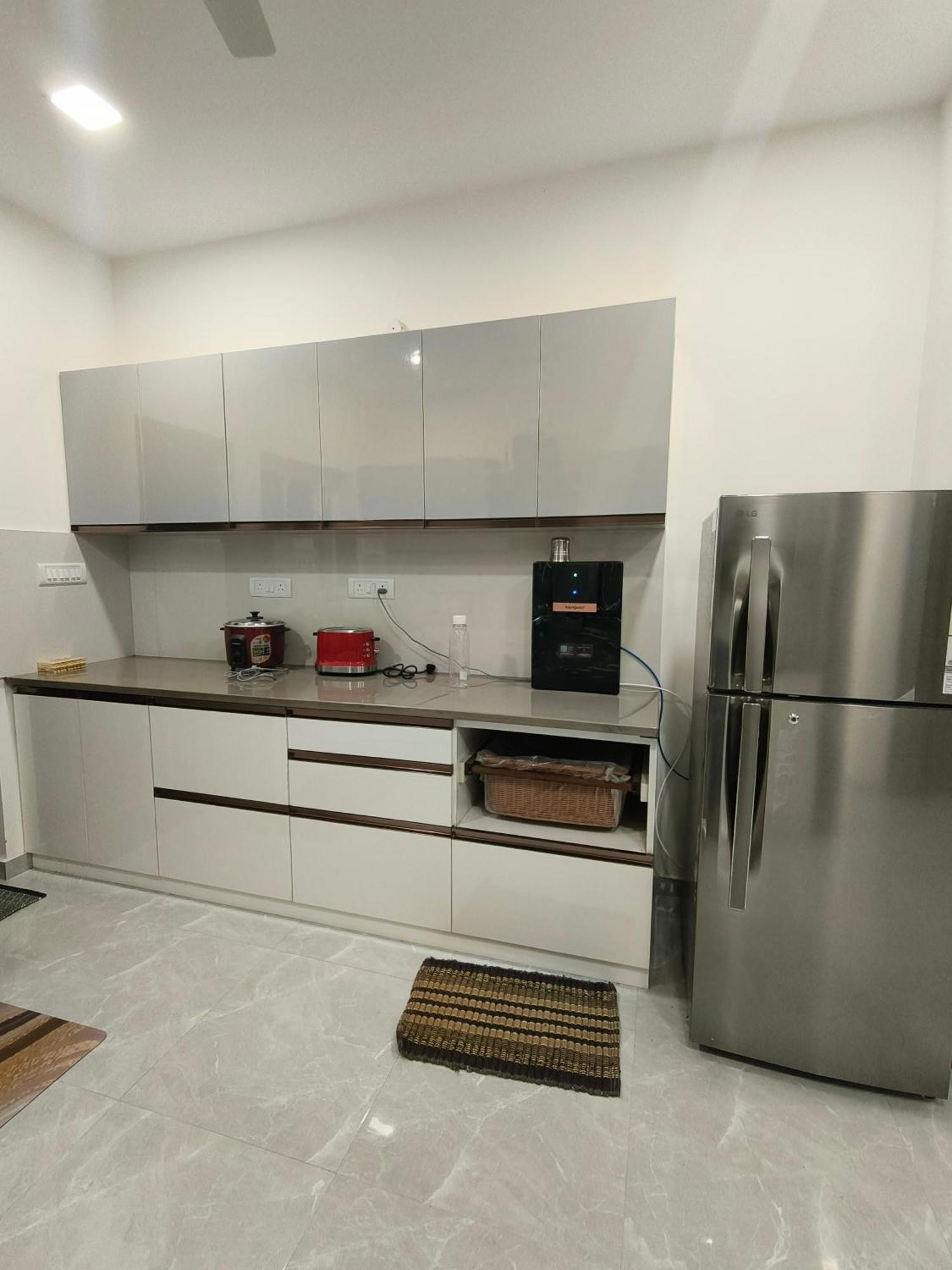 Villa Fabolous 6 Bhk Duplex Fully Furnished Near Miyapur And Jntu - Just Now Launched *