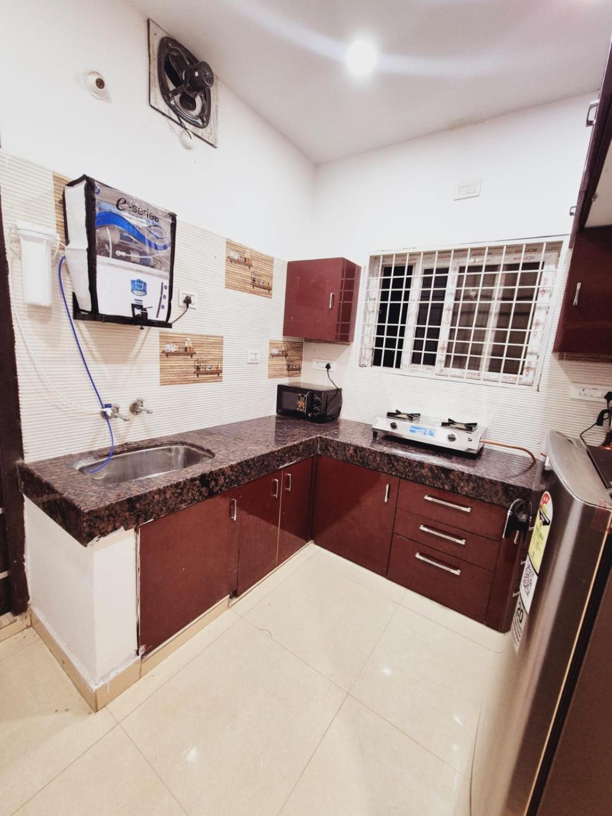 Awesome 3bhk With Balcony *