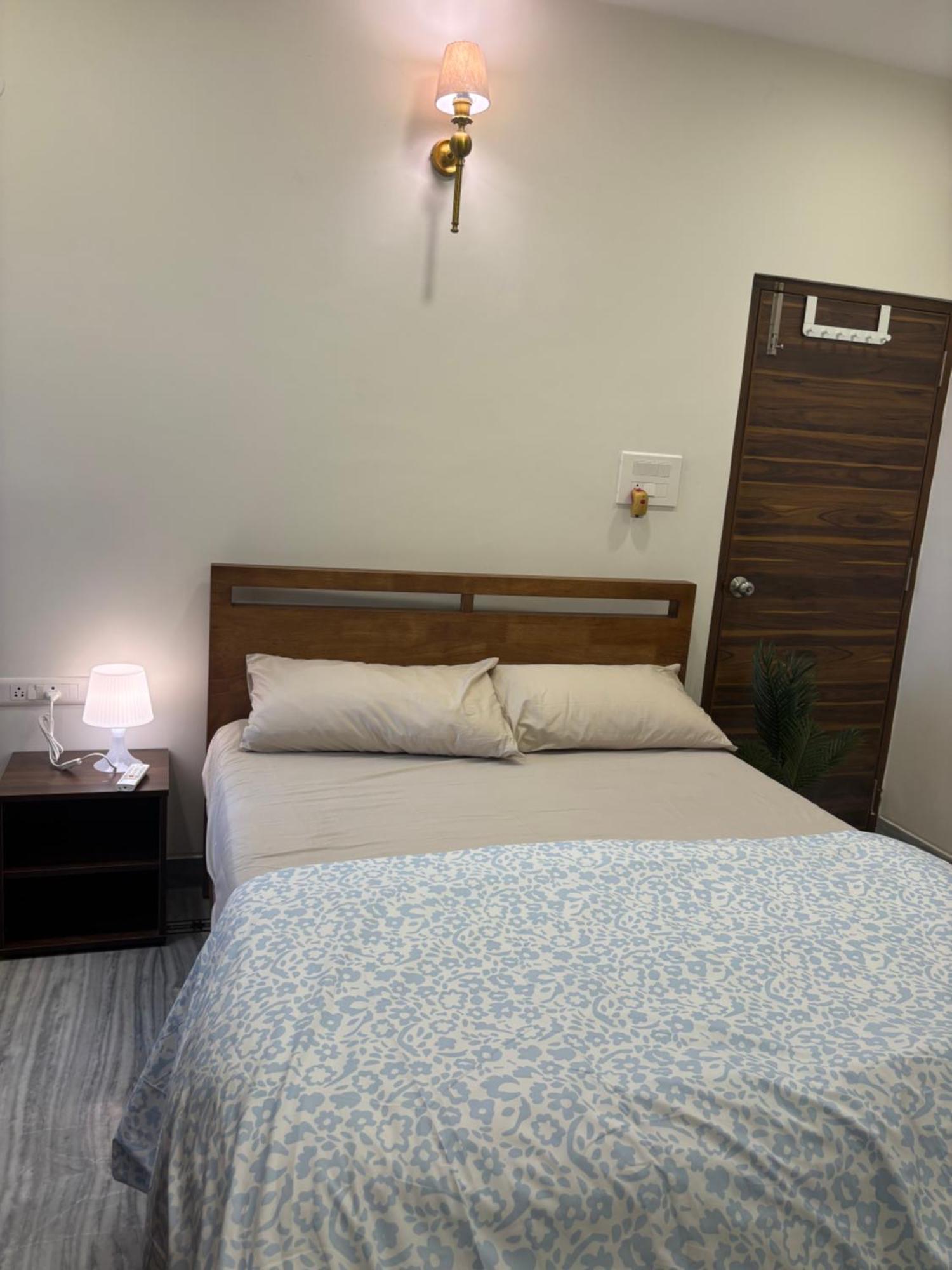 Apartment Luxurious 3bhk In Banjara Hills The Sujario *