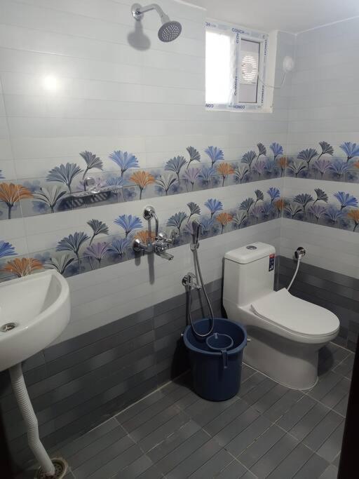 Apartment Servostay Kphb Phase 15 New Stunning 3 Bhk - 5th Floor With Private Parking