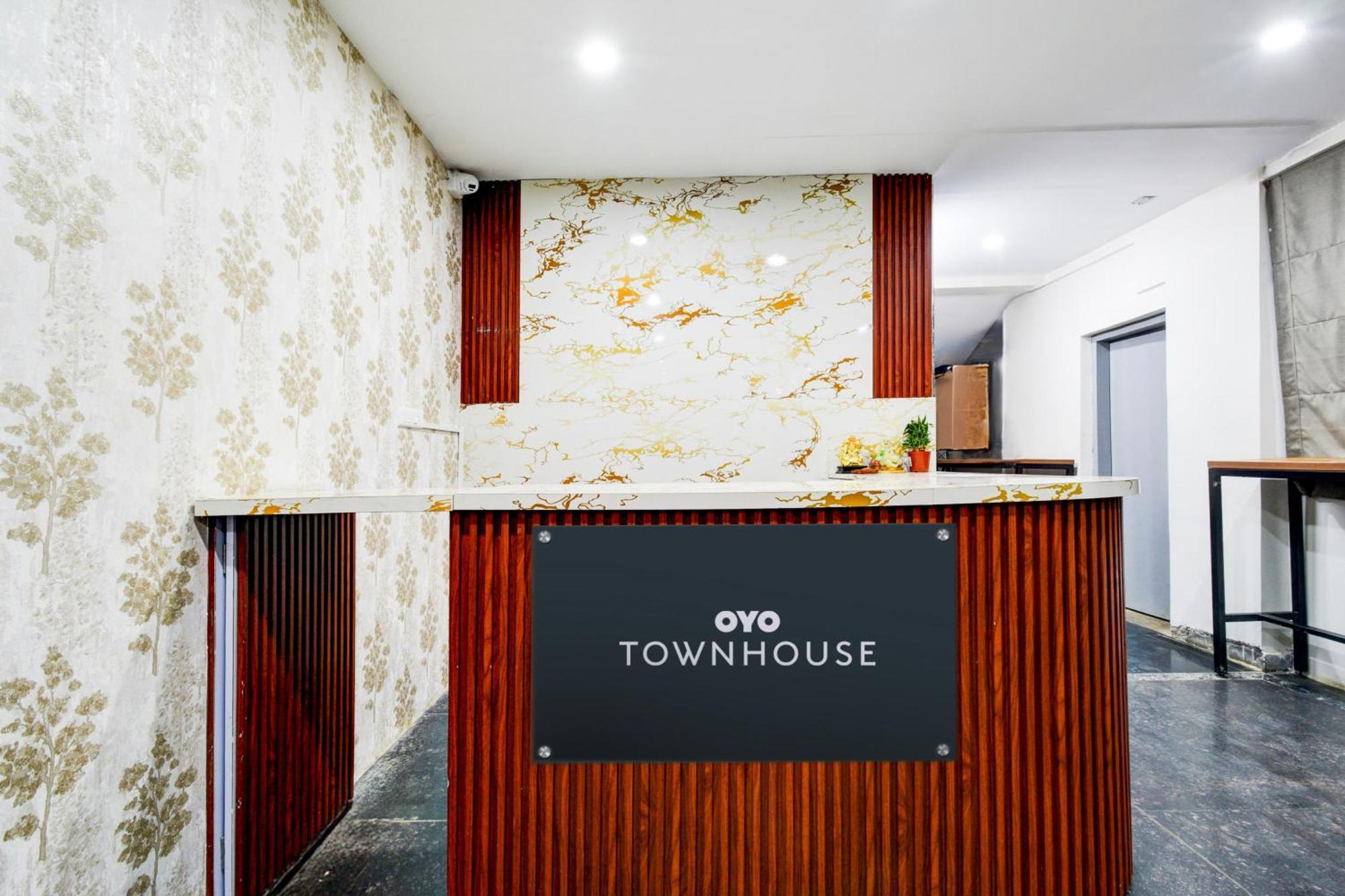 Townhouse Unnam 3*