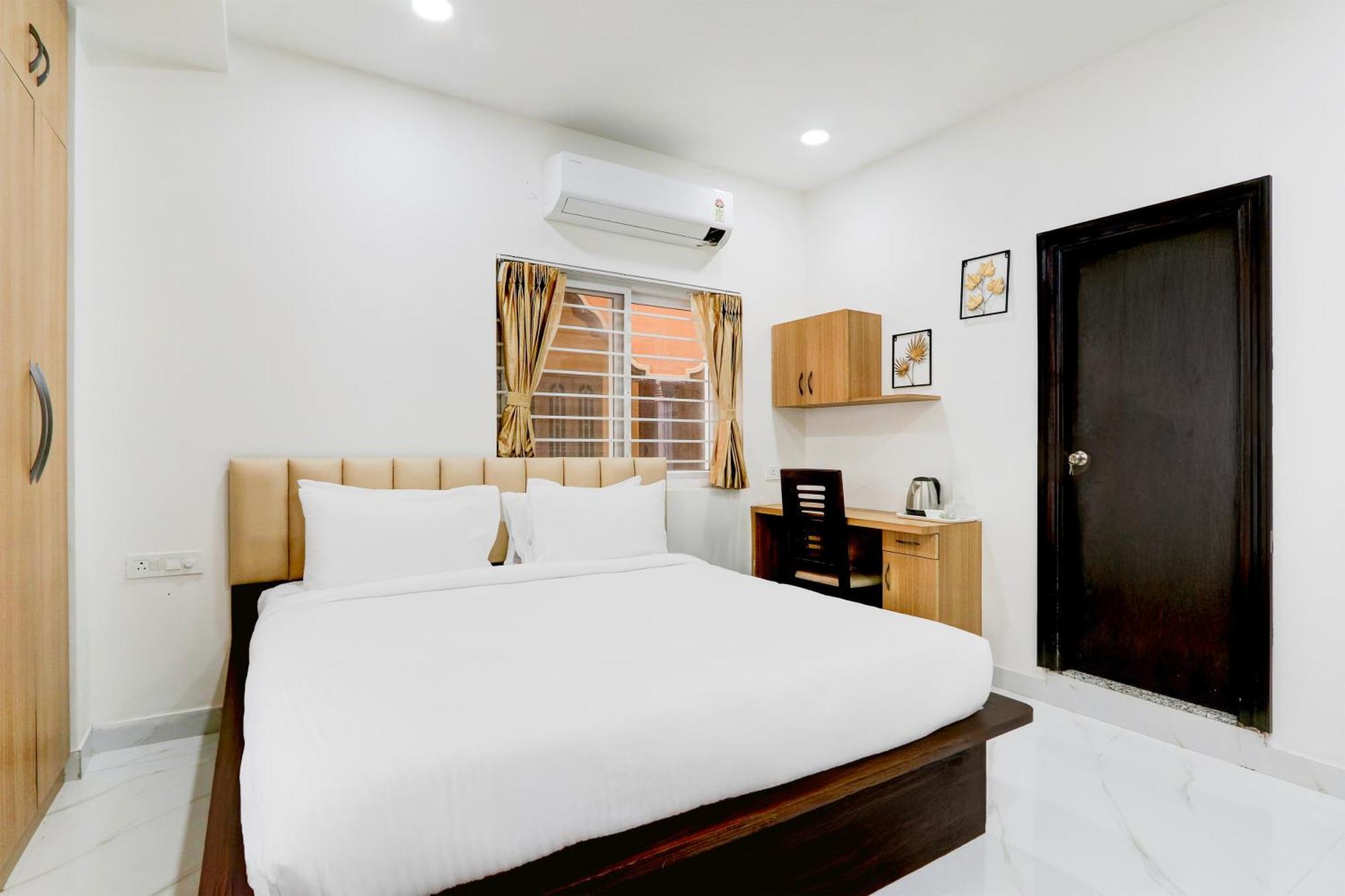Palette Chanda Nagar Near Gsm Mall *