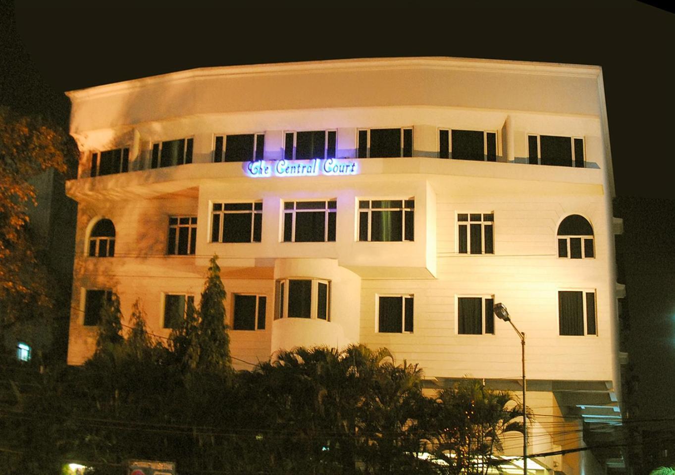 The Central Court Hotel 3*