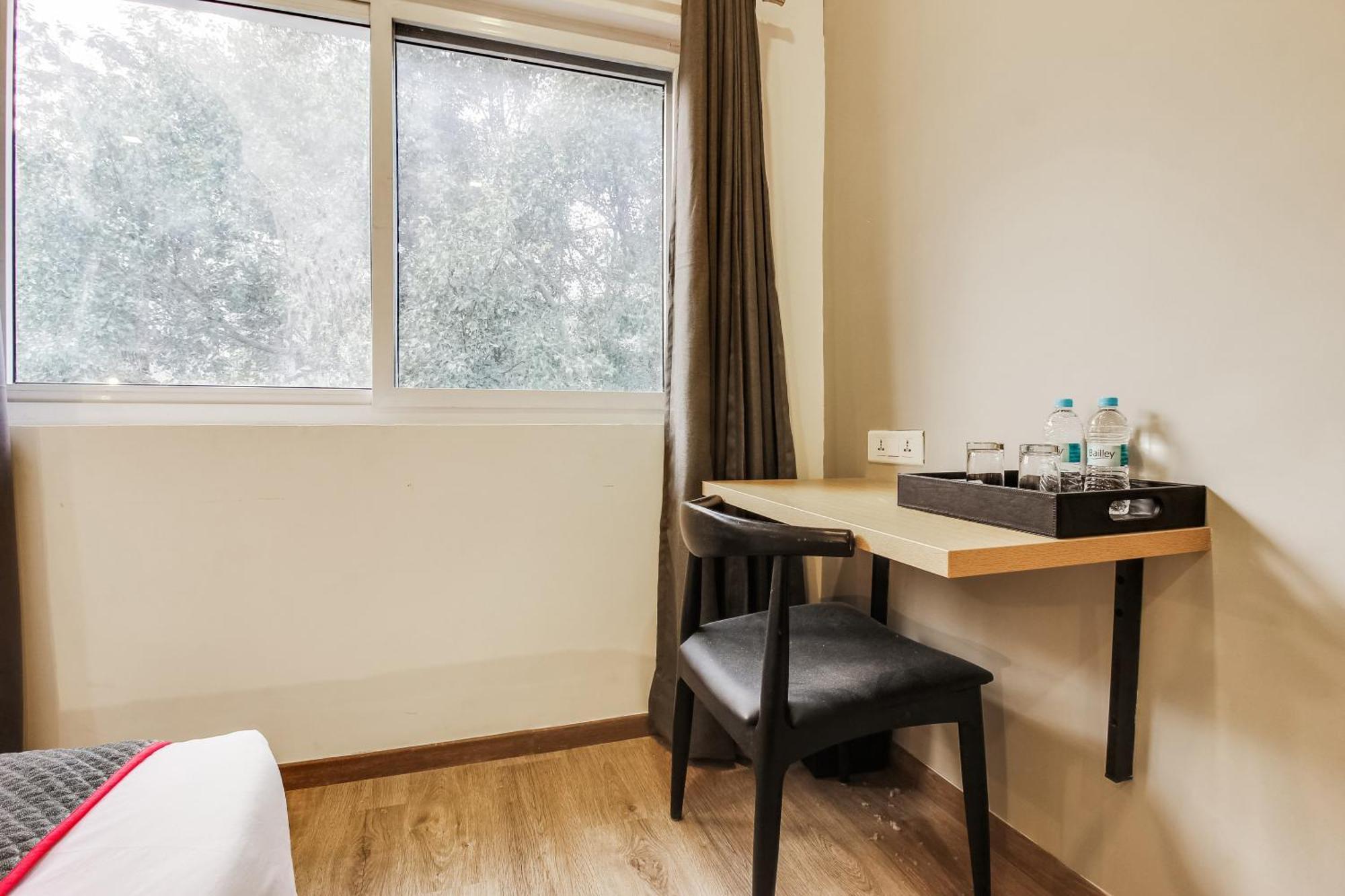 Super Townhouse 359 Begumpet Near Hyderabad