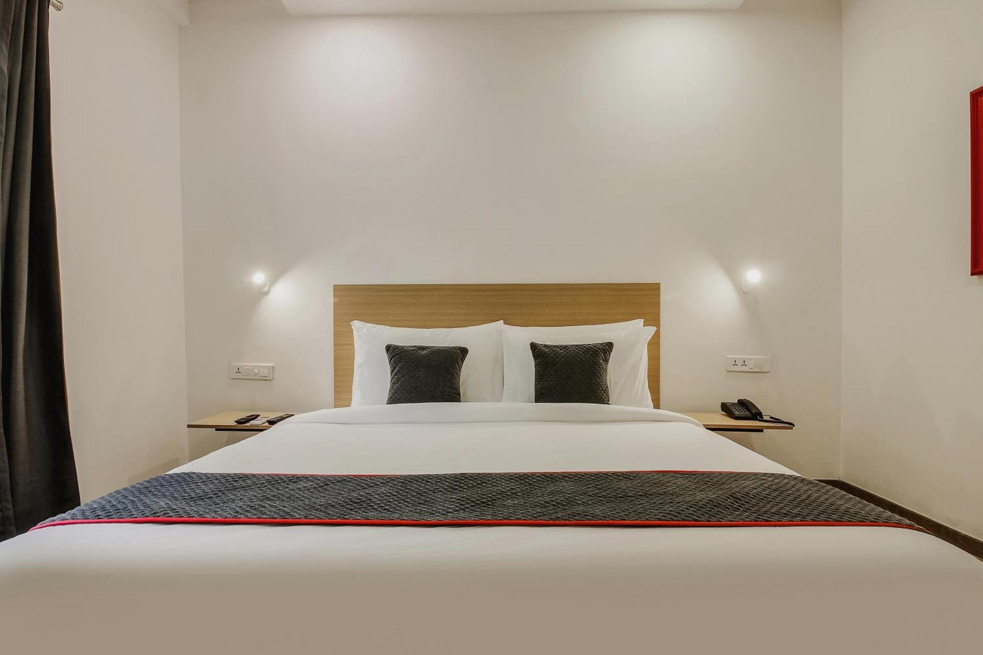 Hotel Super Townhouse 359 Begumpet Near Hyderabad