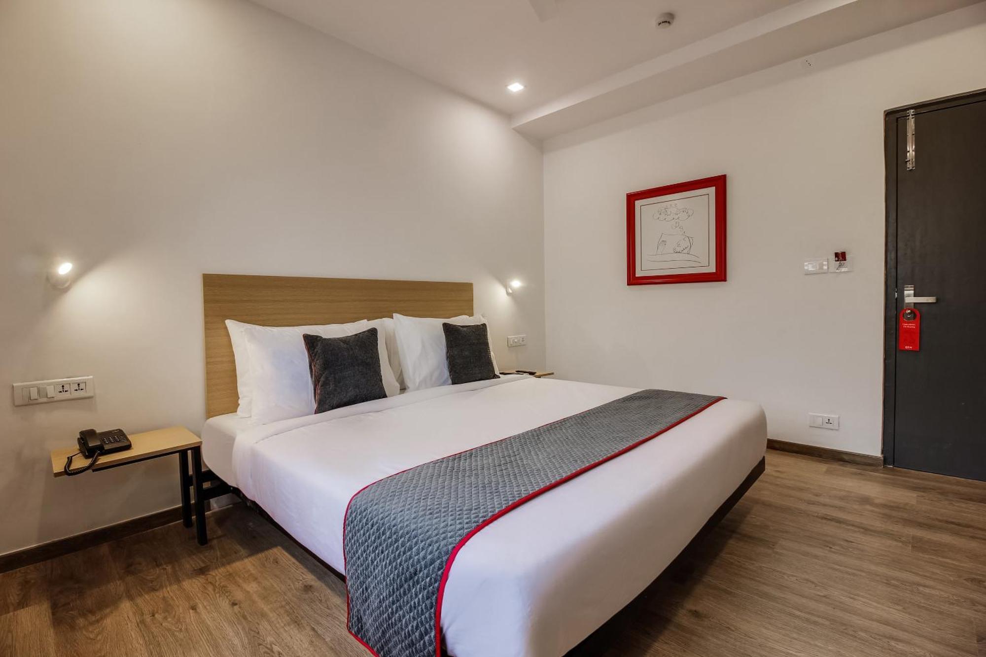 Super Townhouse 359 Begumpet Near Hyderabad
