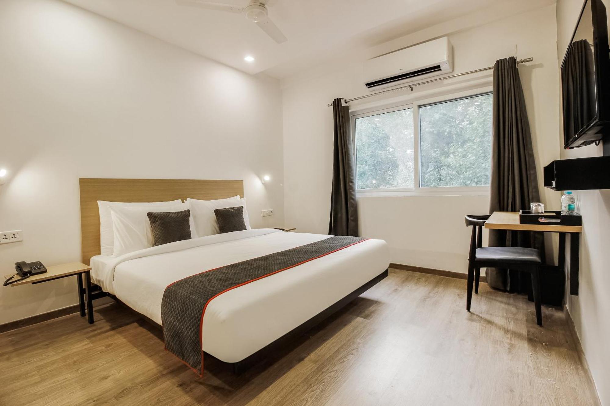 Super Townhouse 359 Begumpet Near Hotel Hyderabad