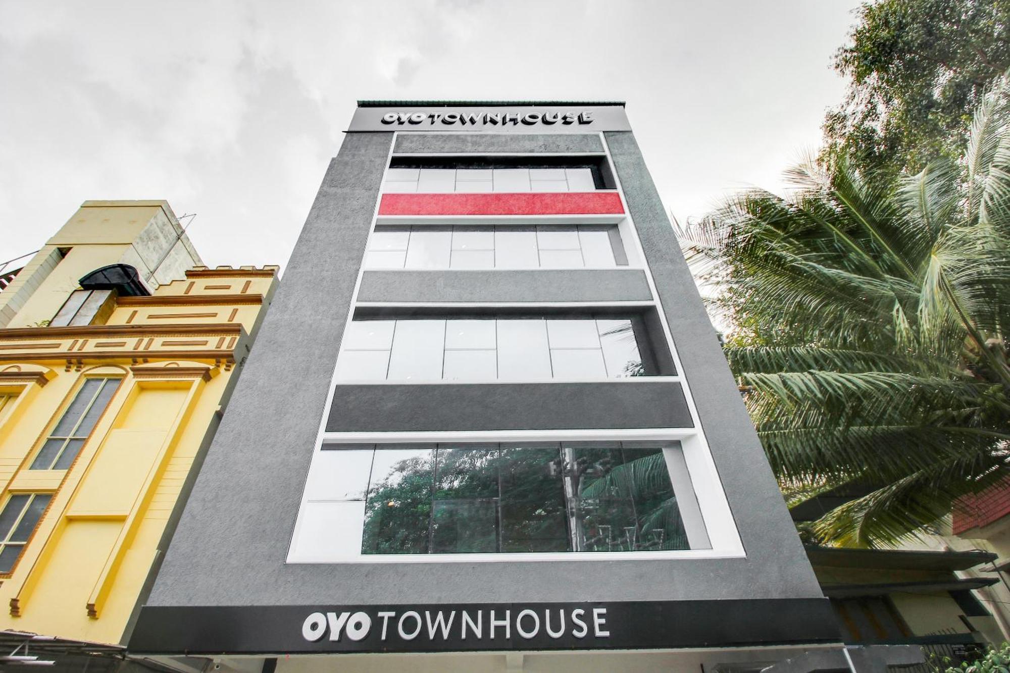 Super Townhouse 359 Begumpet Near Hotel Hyderabad