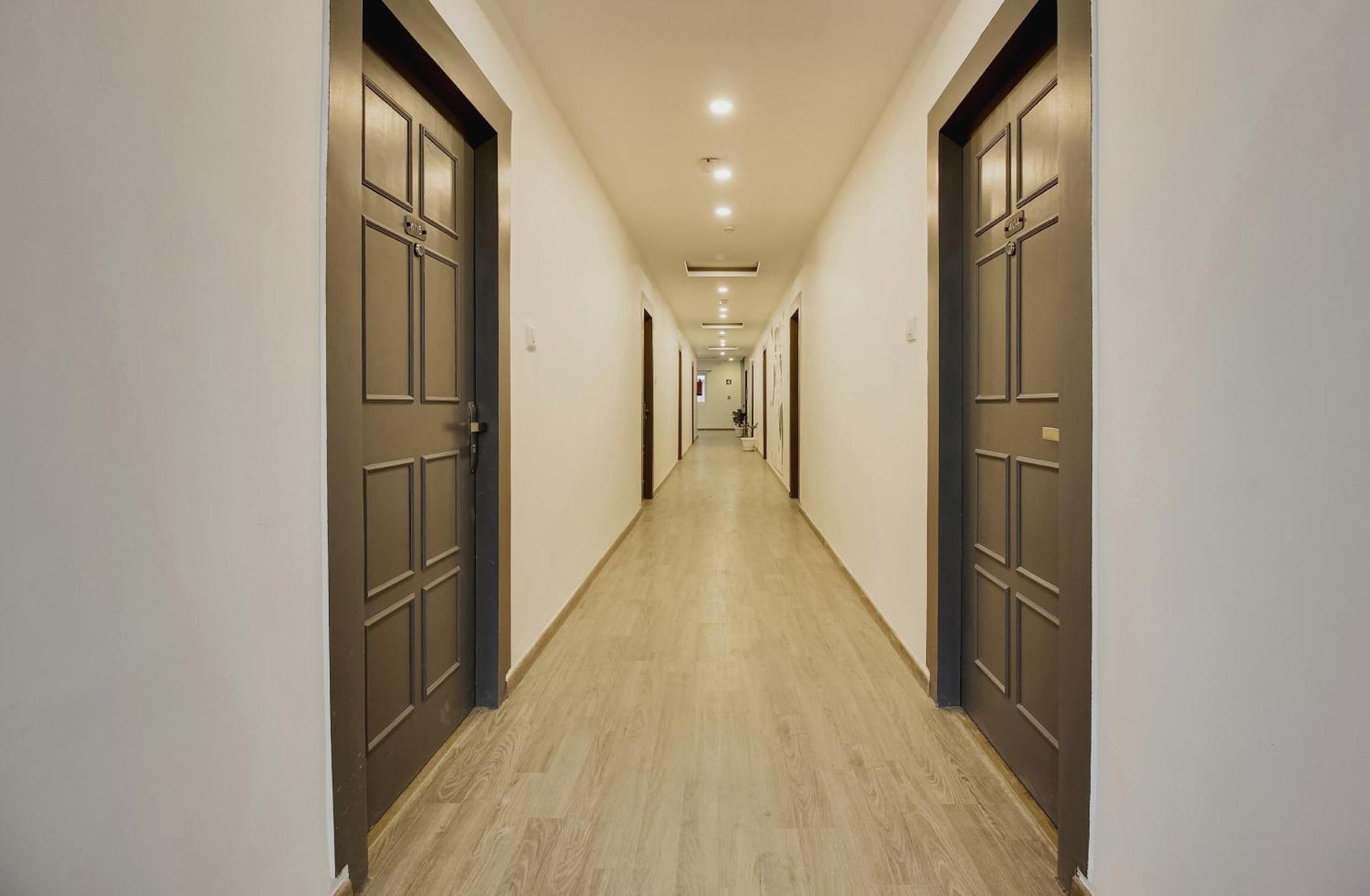 Hotel Super Townhouse 359 Begumpet Near Hyderabad