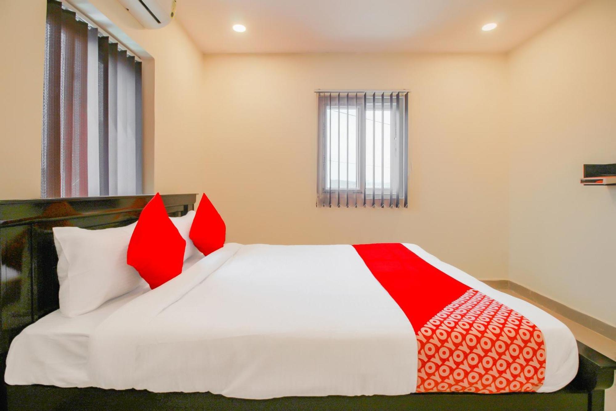 Spot On Pnd Complex 2* Hyderabad