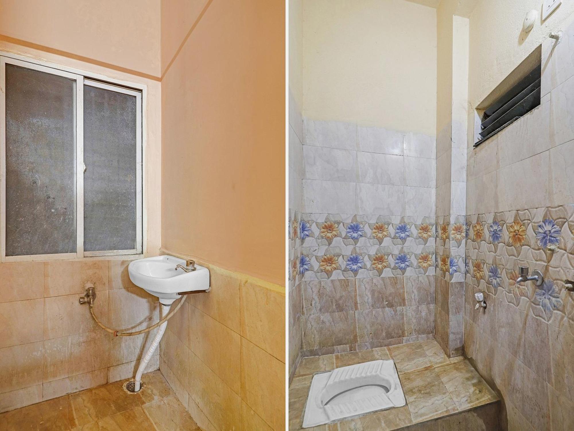Hotel O Sree Krishna 2*