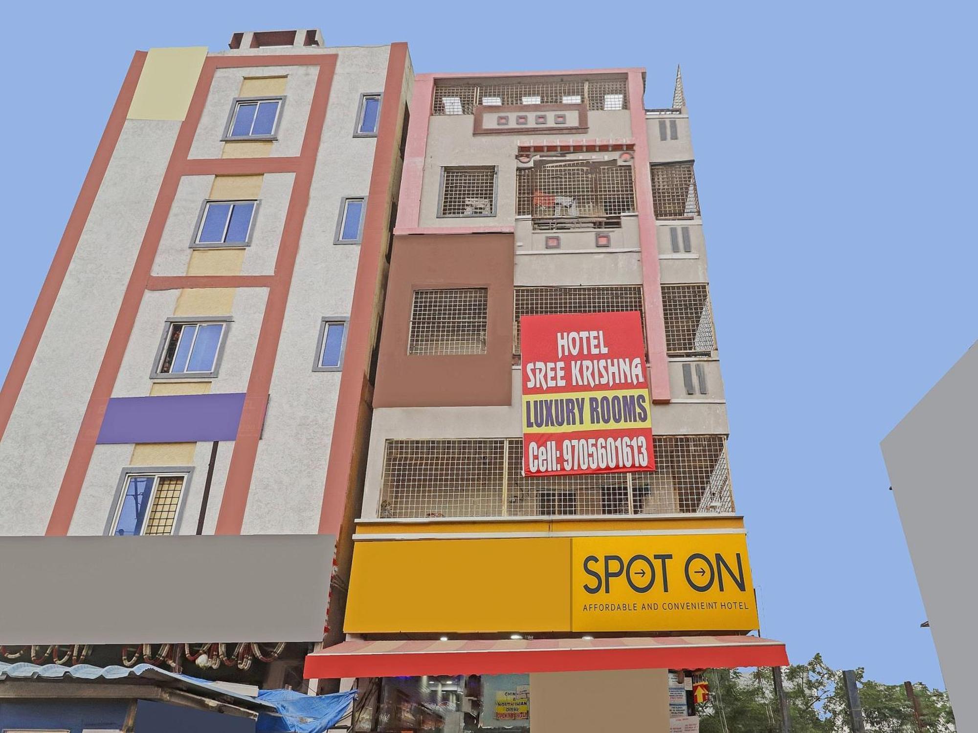 Hotel O Sree Krishna 2*