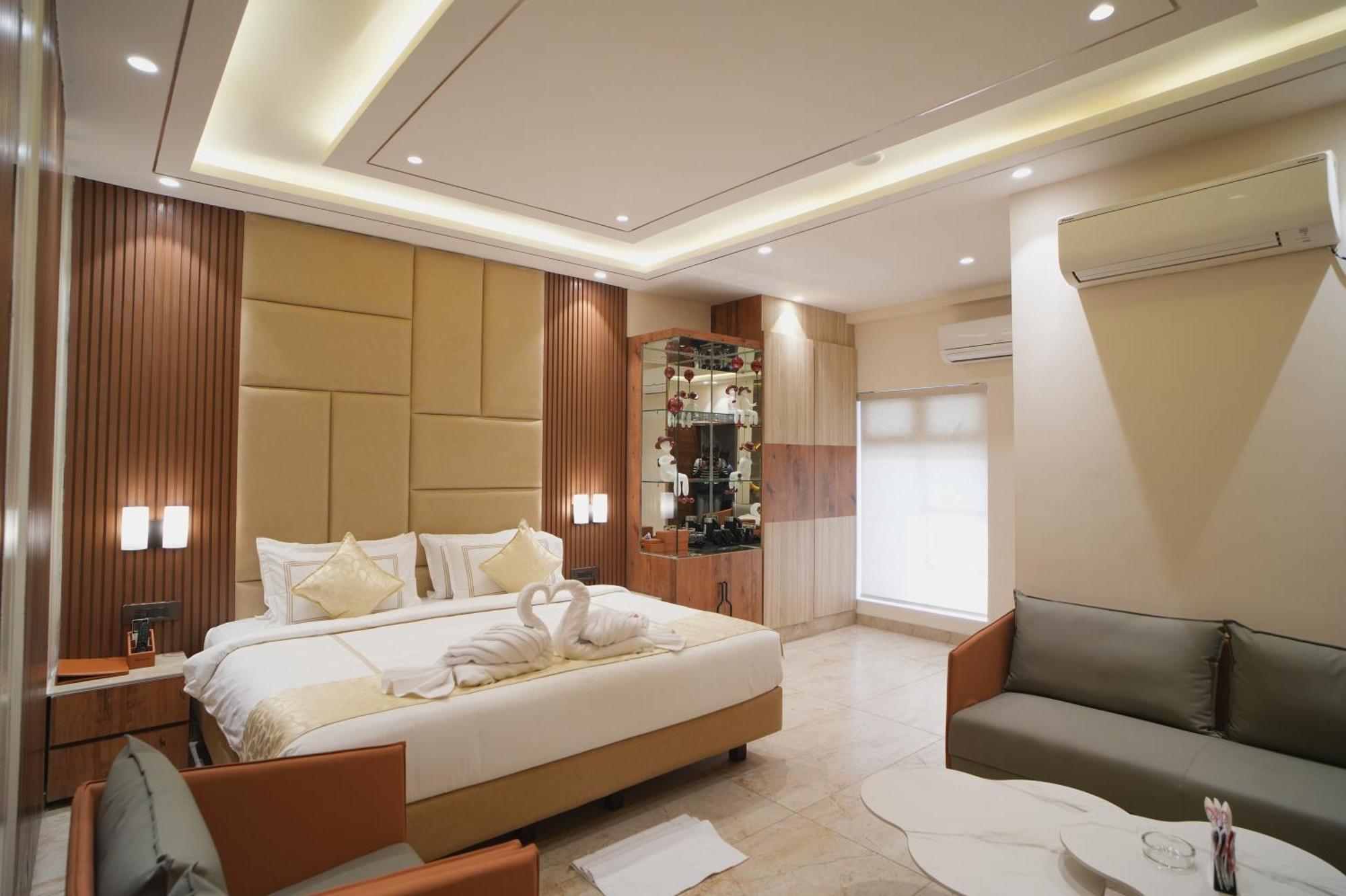 Hotel Oriva Vinflora Residency - Nr Lv Prasad Hospital, Banjara Hills