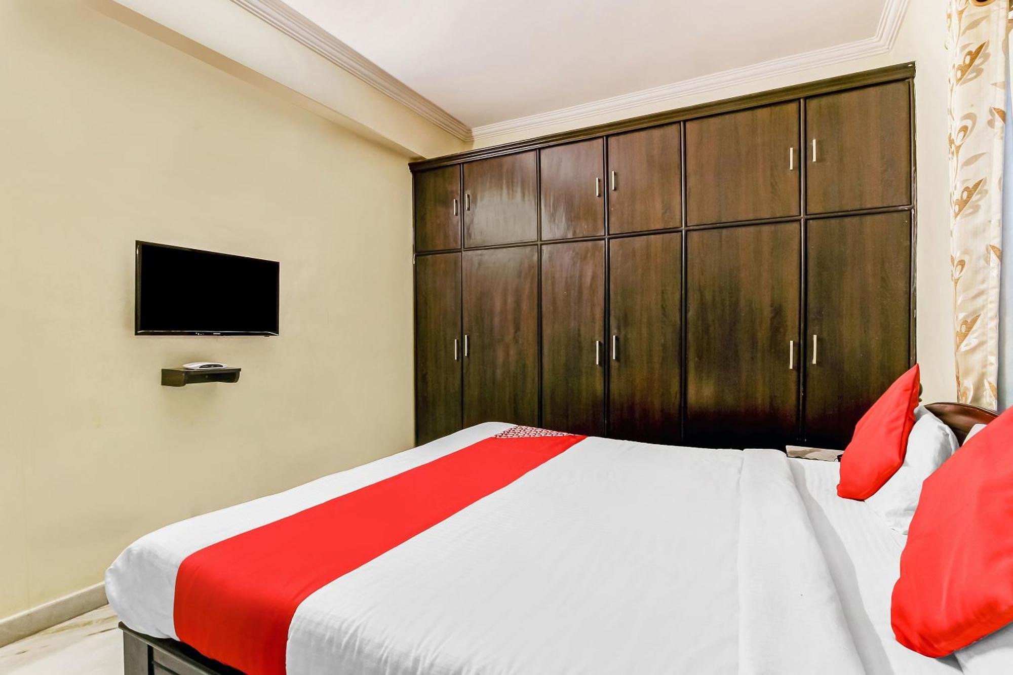 Townhouse Sri Nirvana Hotel Madhapur