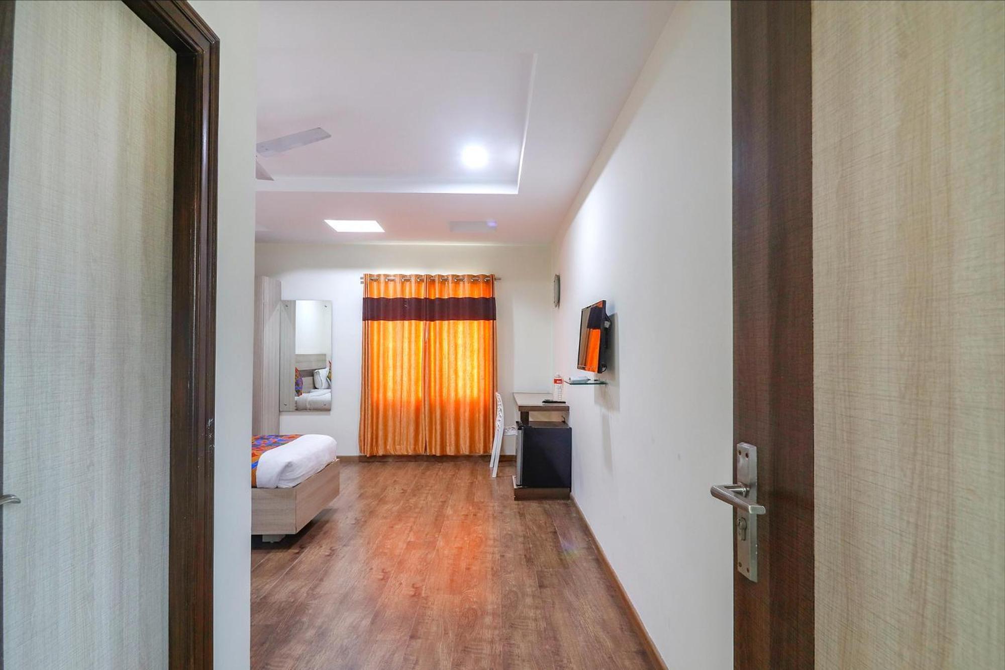 Fabhotel Pride Inn Financia - Nr Dlf Cyber City, Gachibowli Hotel 3*