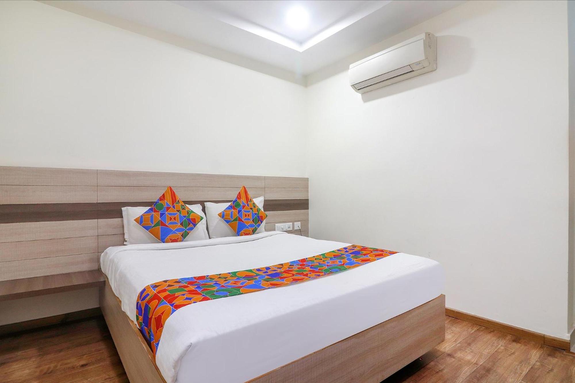 Hotel Fabhotel Pride Inn Financia - Nr Dlf Cyber City, Gachibowli 3*