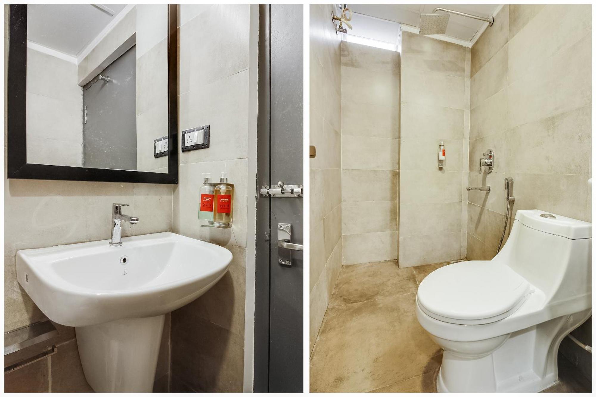 Super Townhouse 359 Begumpet Near Hotel
