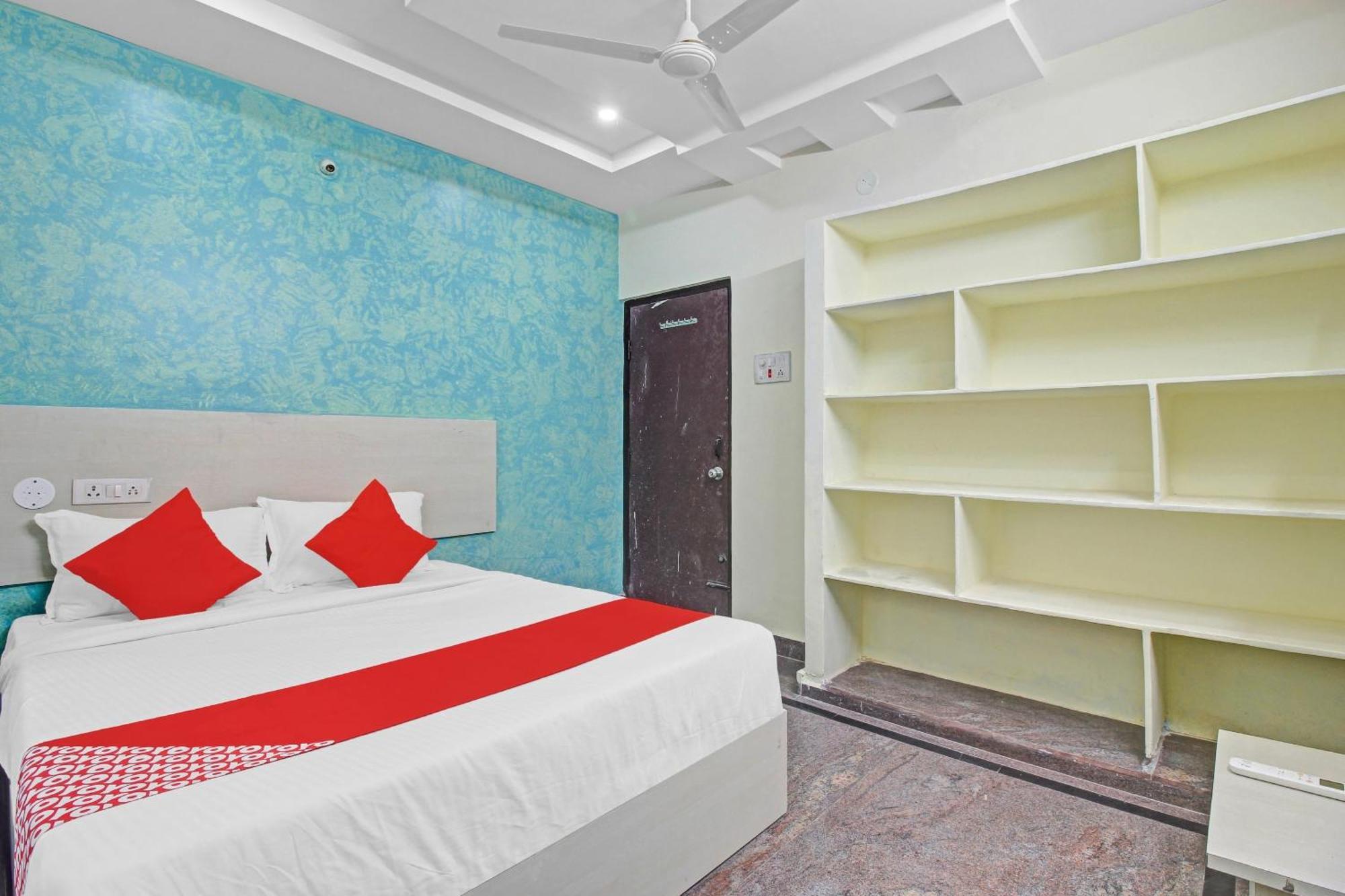O Lavish Hotel