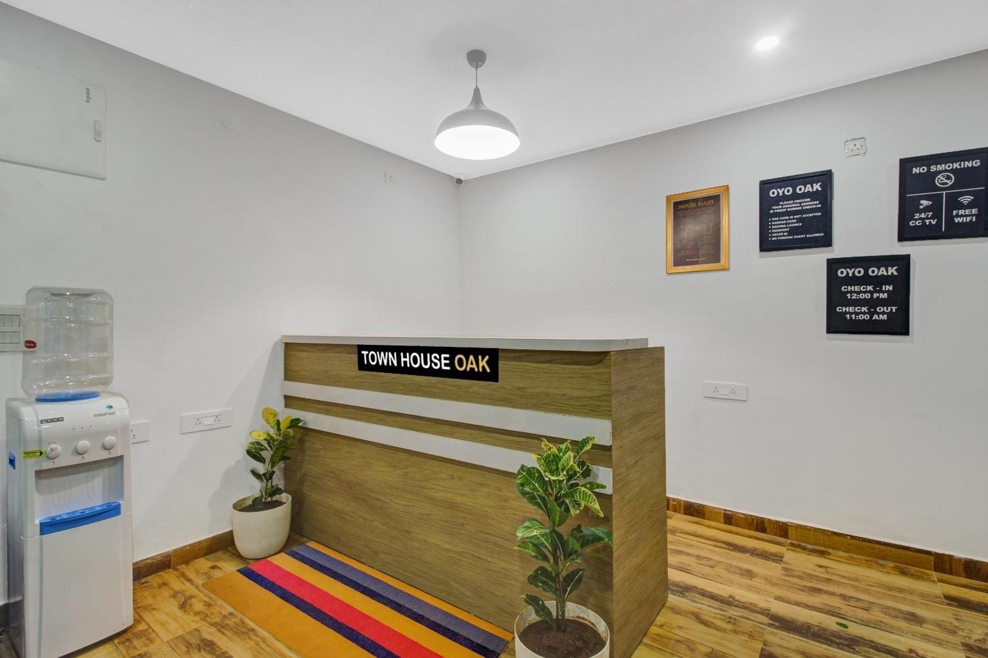 Super Townhouse Oak Hitec Near Image Hospital Hotel