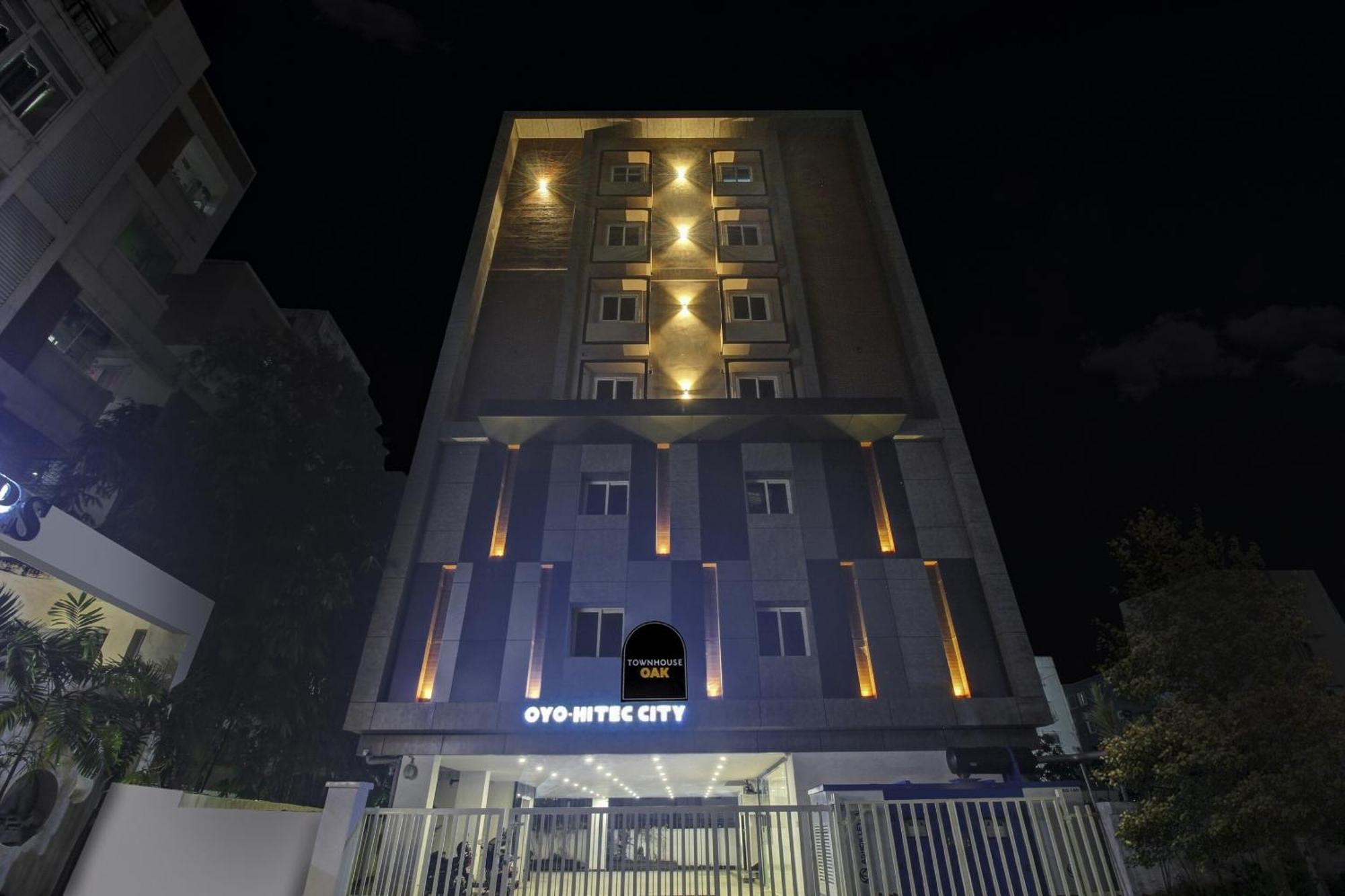 Super Townhouse Oak Hitec Near Image Hospital