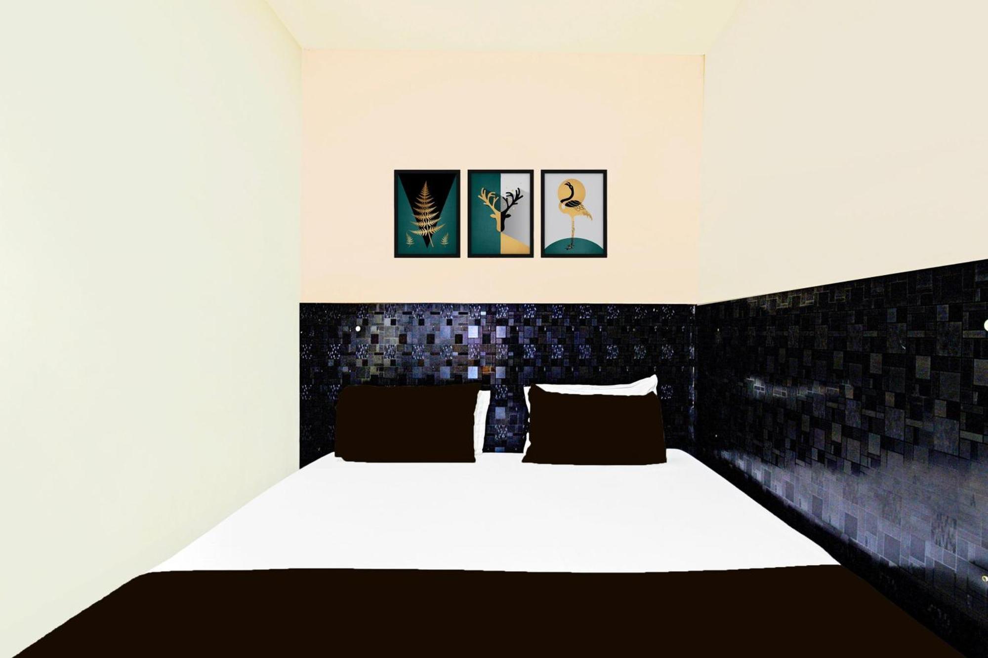 Spot On Kamal Delux Hotel Hyderabad