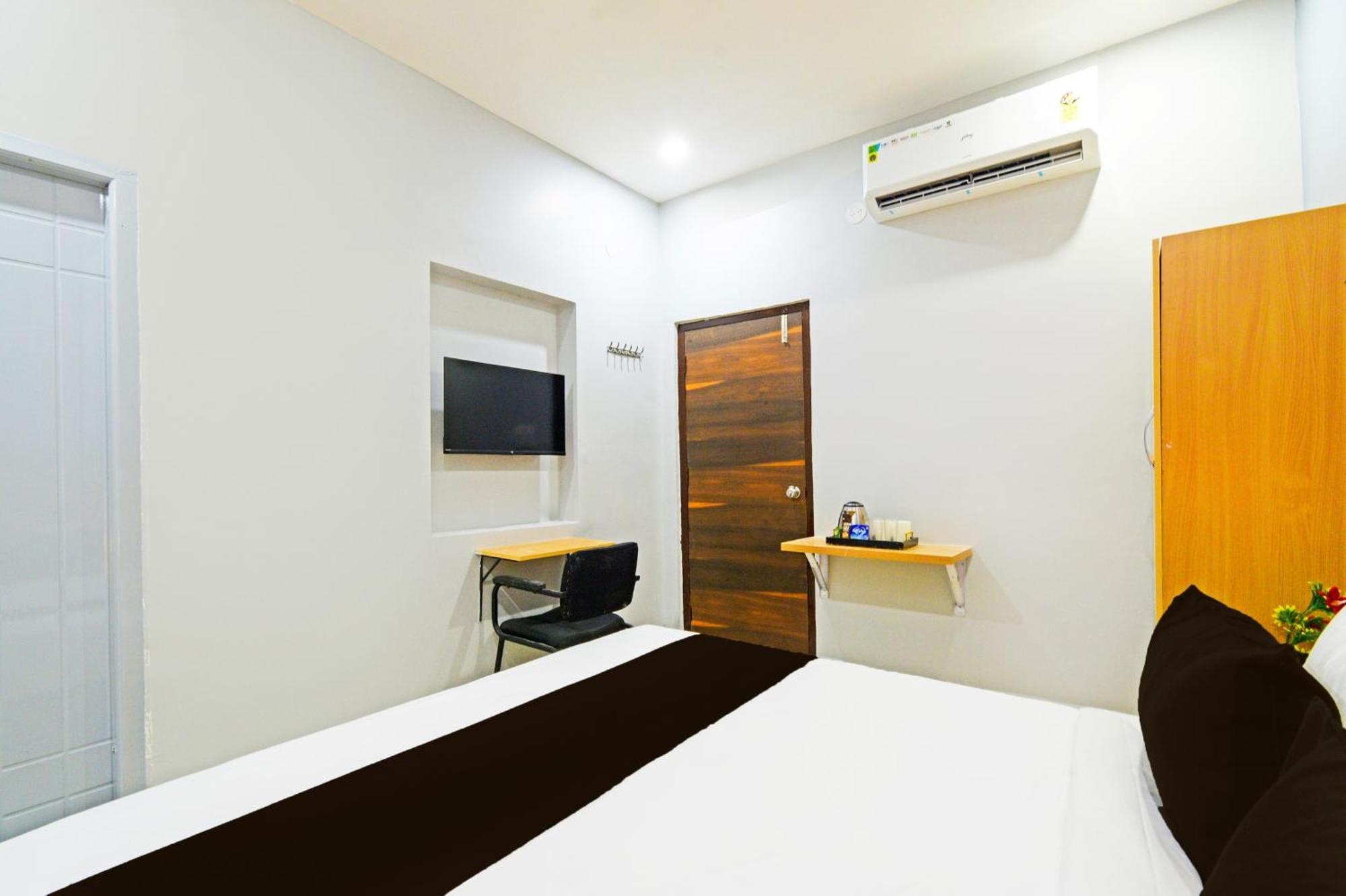 Super Collection O Medipally Hotel