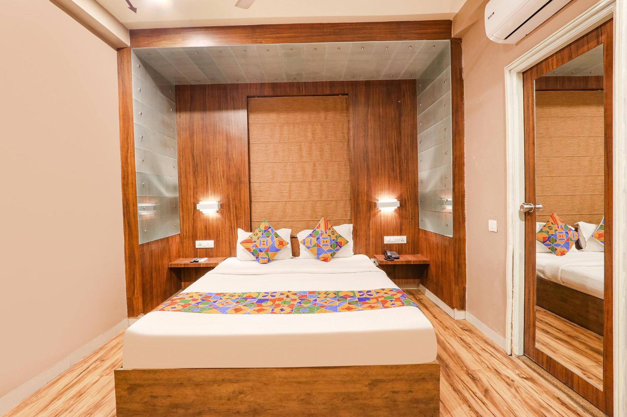 Fabhotel Arastu Plaza - Nr Nampally Railway Station Hotel