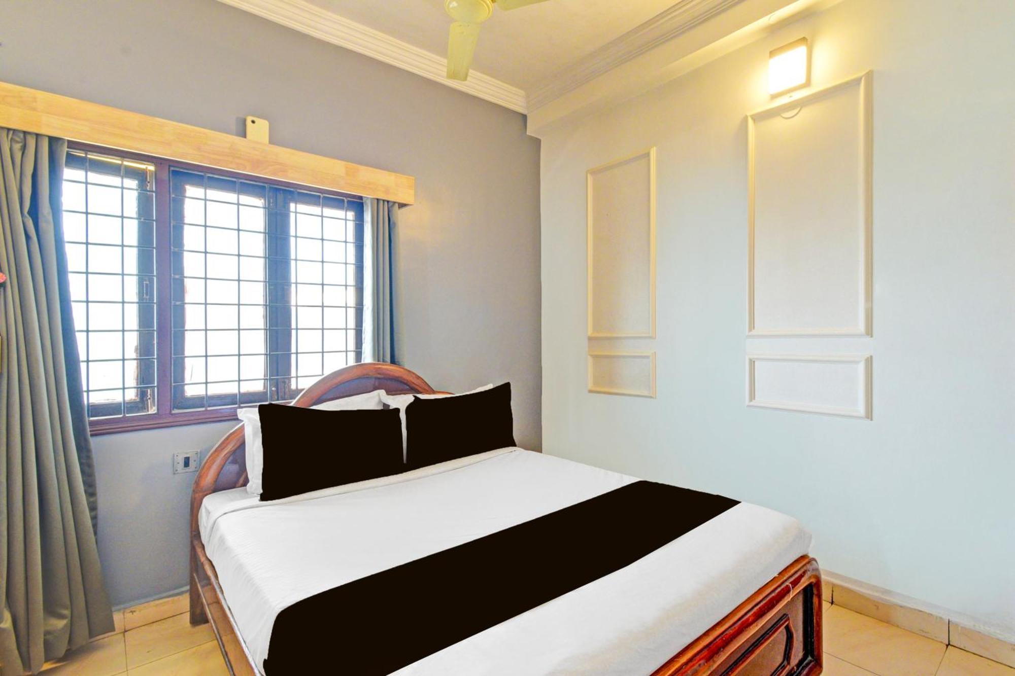Super O Sahasra Residency Near Nexus Hotel 3*