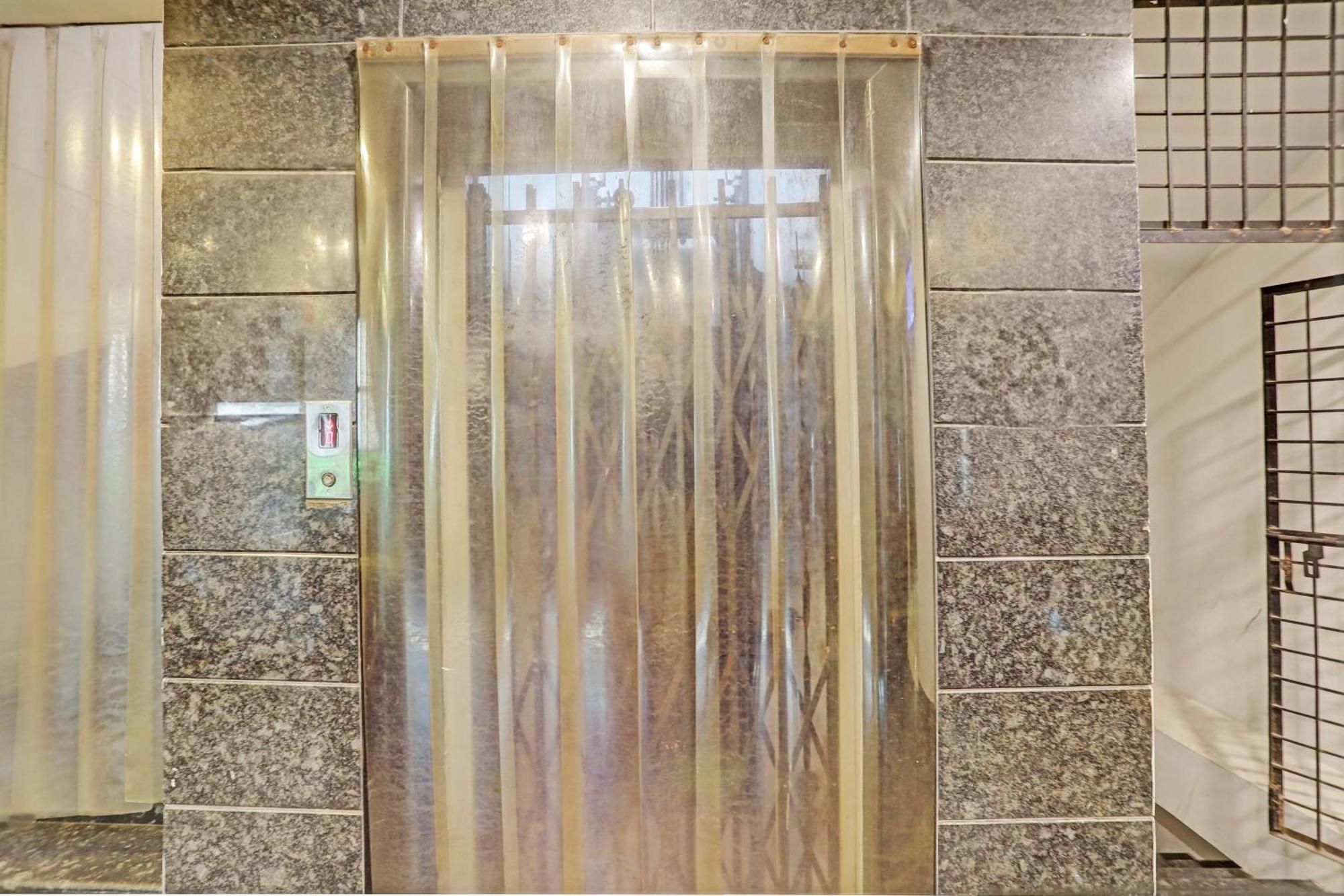 Hotel O Ramoji Beside Omni Hospital Kothapet Sururnagar