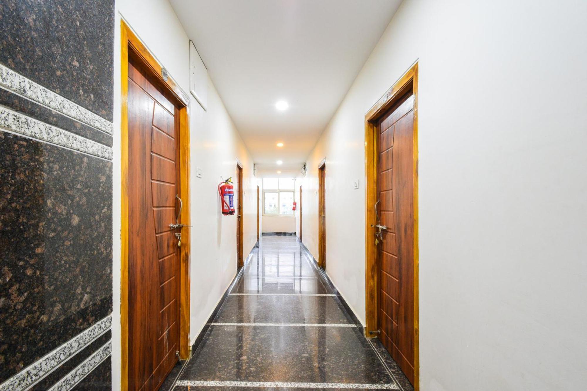 Super Collection O Shamshabad Hotel 4*