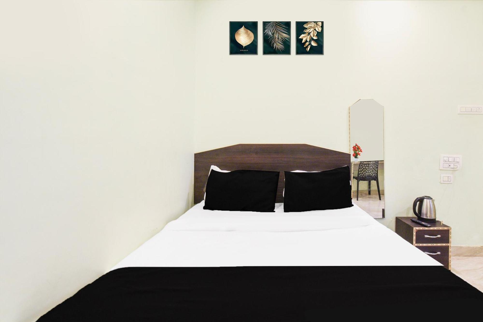 Hotel Super Collection O Shamshabad Hyderabad