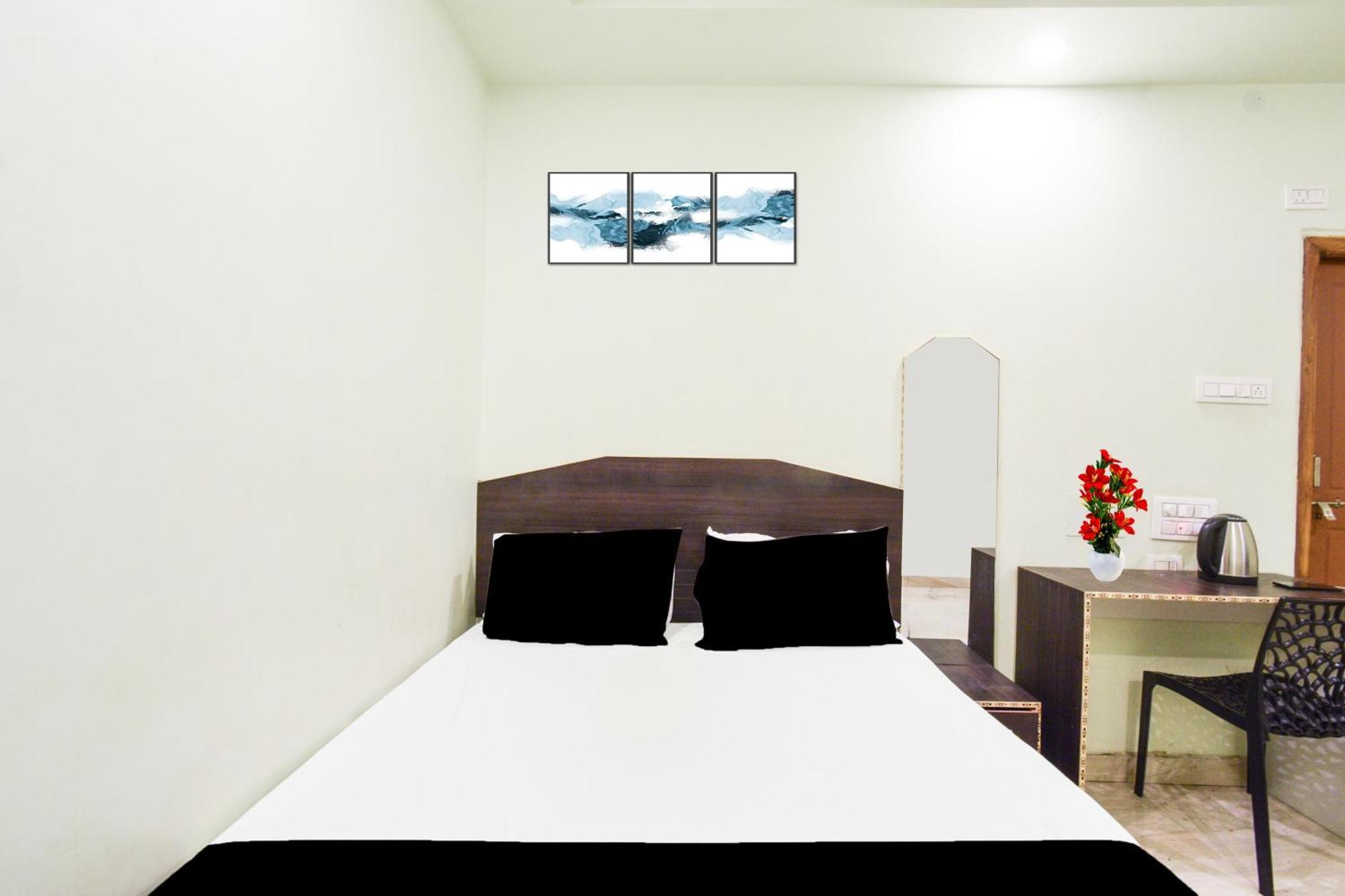 Hotel Super Collection O Shamshabad Hyderabad